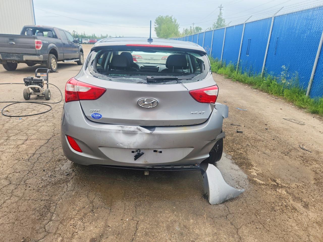 2013 Hyundai Elantra Gt Base Gray vin: KMHD35LE1DU016764