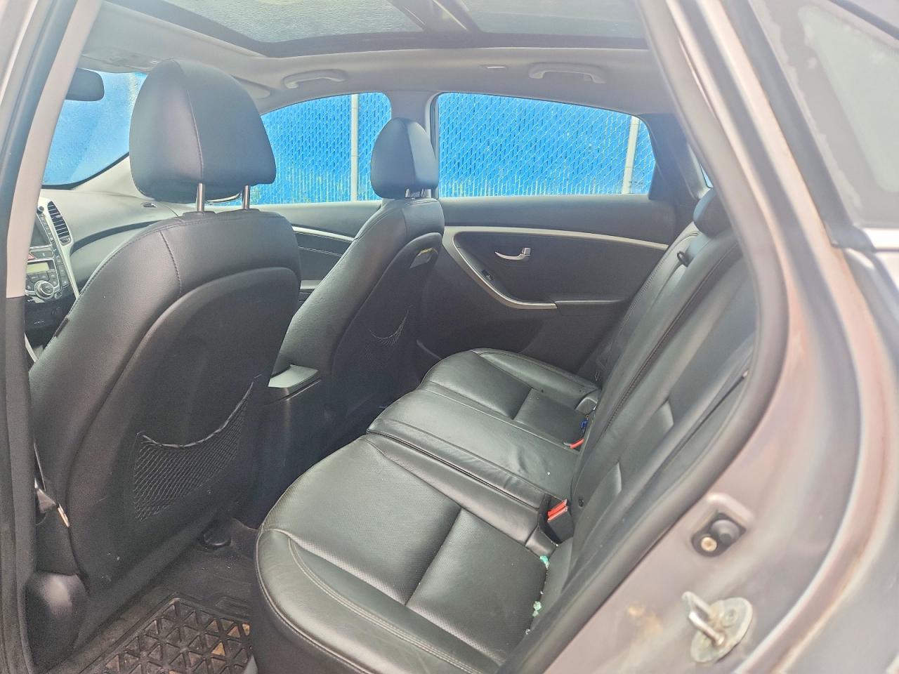 2013 Hyundai Elantra Gt Base Gray vin: KMHD35LE1DU016764
