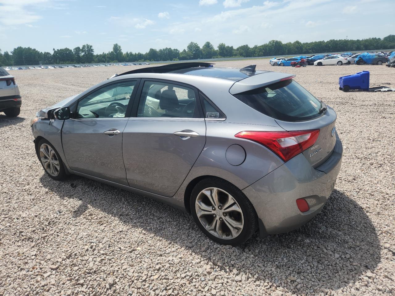 2013 Hyundai Elantra Gt Base Silver vin: KMHD35LE1DU020233