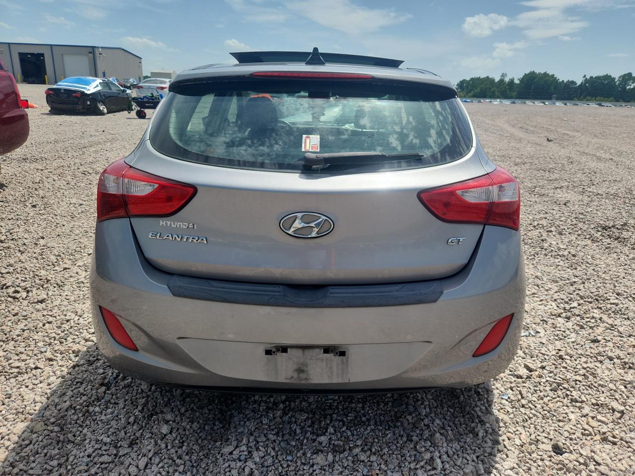 2013 Hyundai Elantra Gt Base Silver vin: KMHD35LE1DU020233