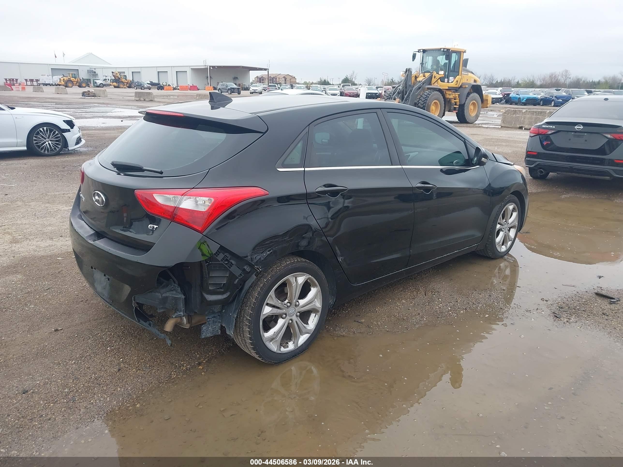 2013 Hyundai Elantra Gt   Black vin: KMHD35LE1DU047352