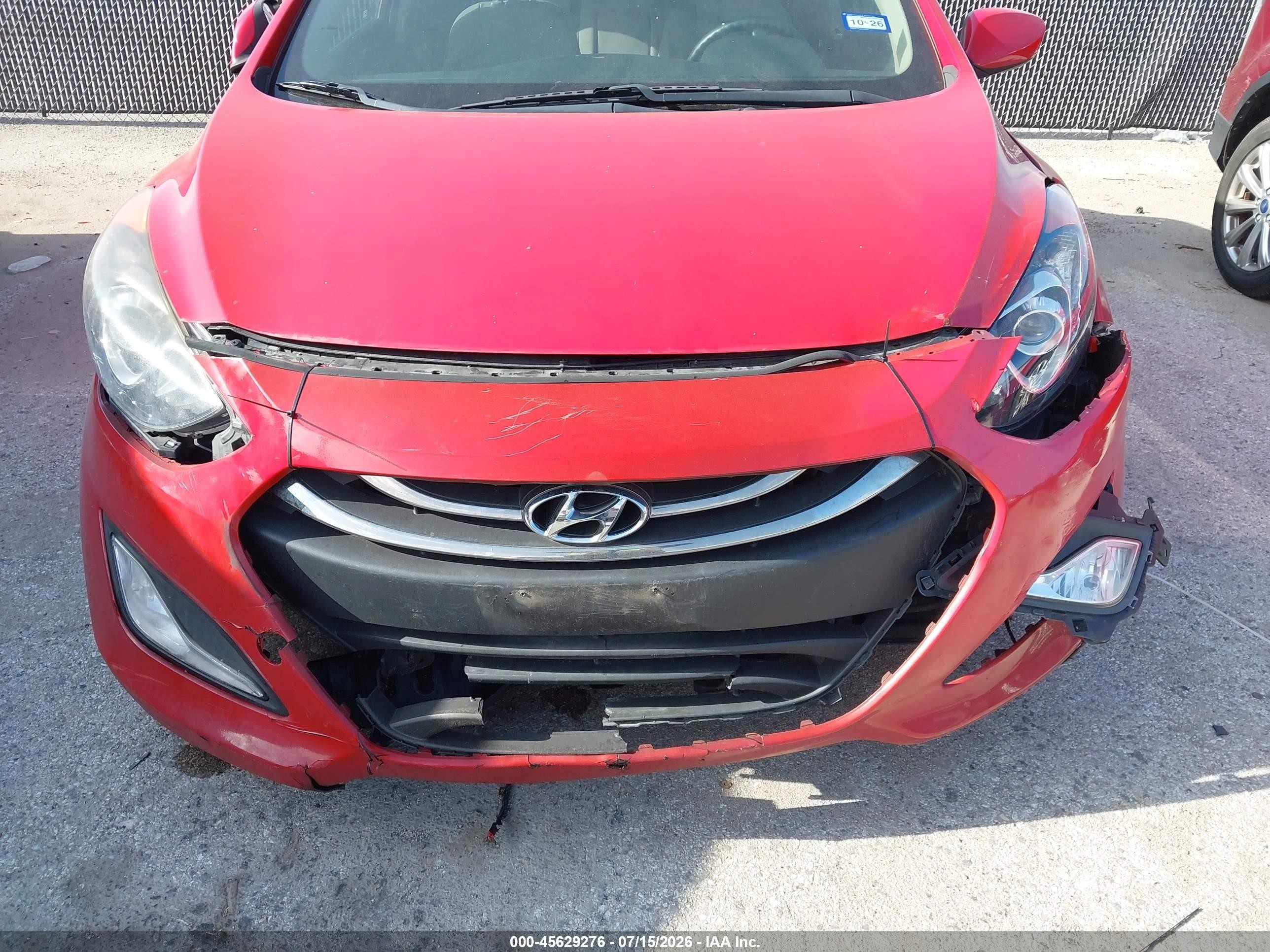 2013 Hyundai Elantra Gt Red vin: KMHD35LE1DU063213