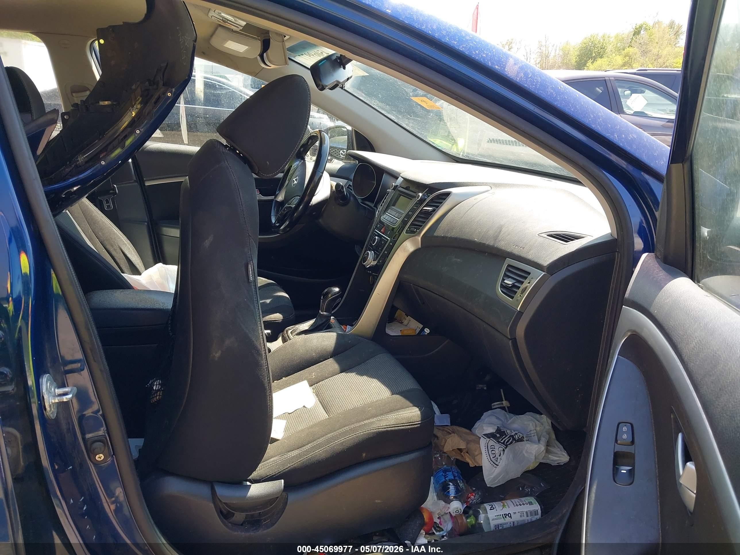 2013 Hyundai Elantra Gt Blue vin: KMHD35LE1DU081033