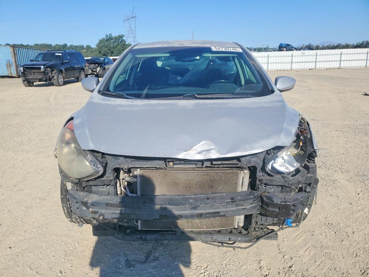 2013 Hyundai Elantra Gt Base Silver vin: KMHD35LE1DU082540