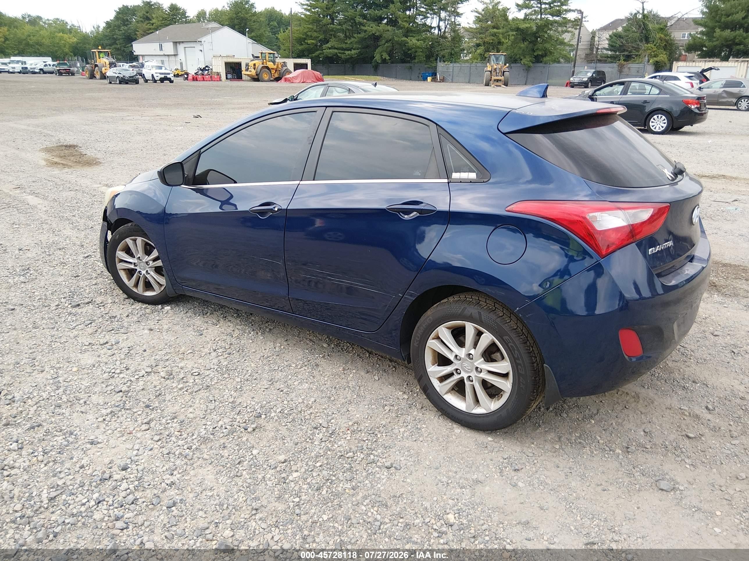 2013 Hyundai Elantra Gt   Blue vin: KMHD35LE1DU086393