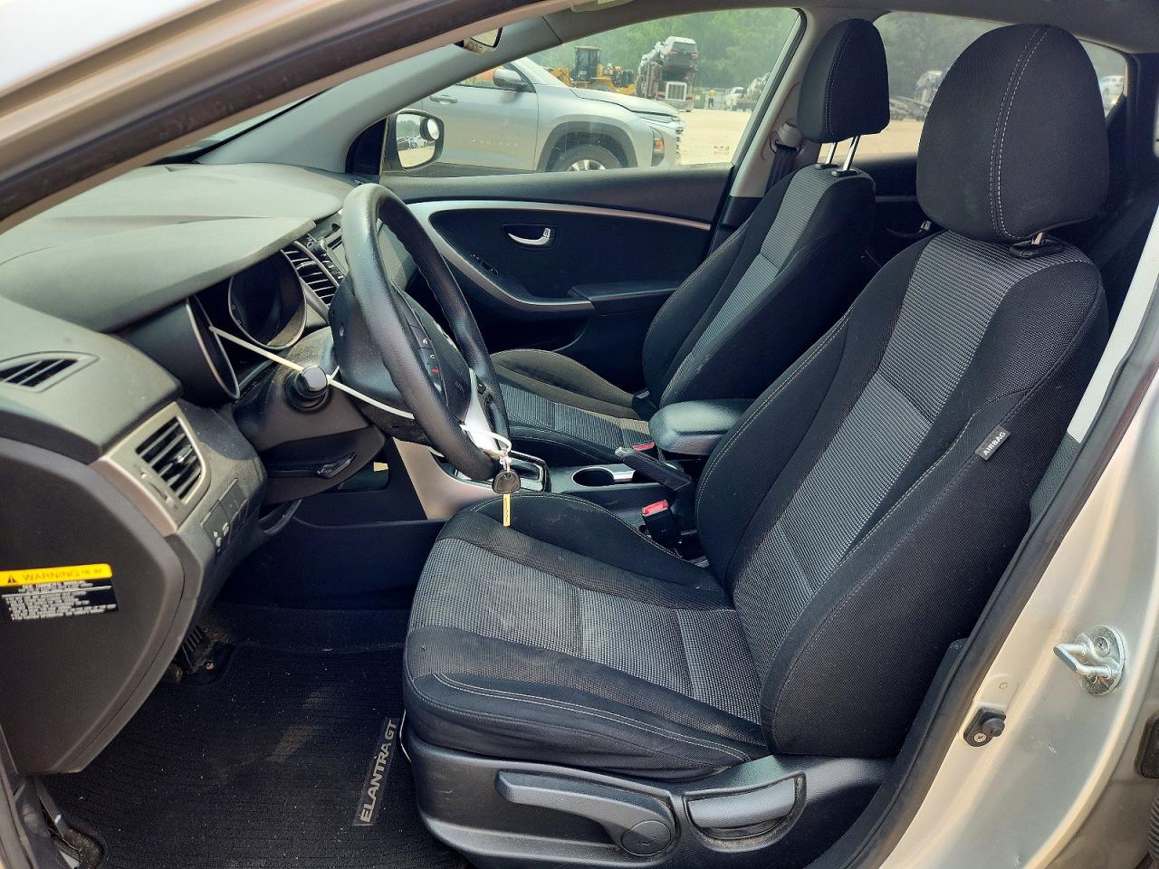 2013 Hyundai Elantra Gt Base Silver vin: KMHD35LE1DU093389