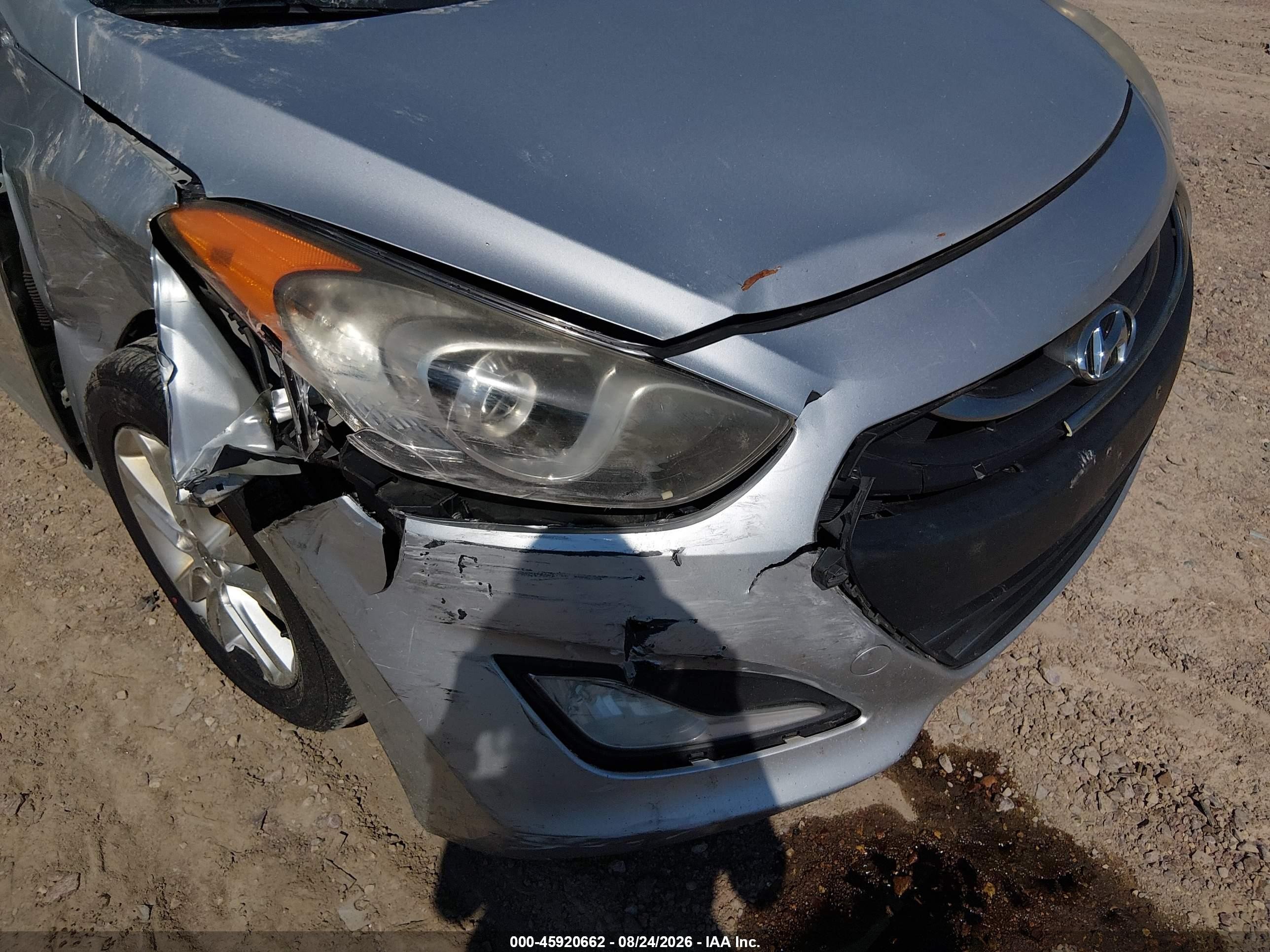 2013 Hyundai Elantra Gt   Серебряный vin: KMHD35LE1DU106867