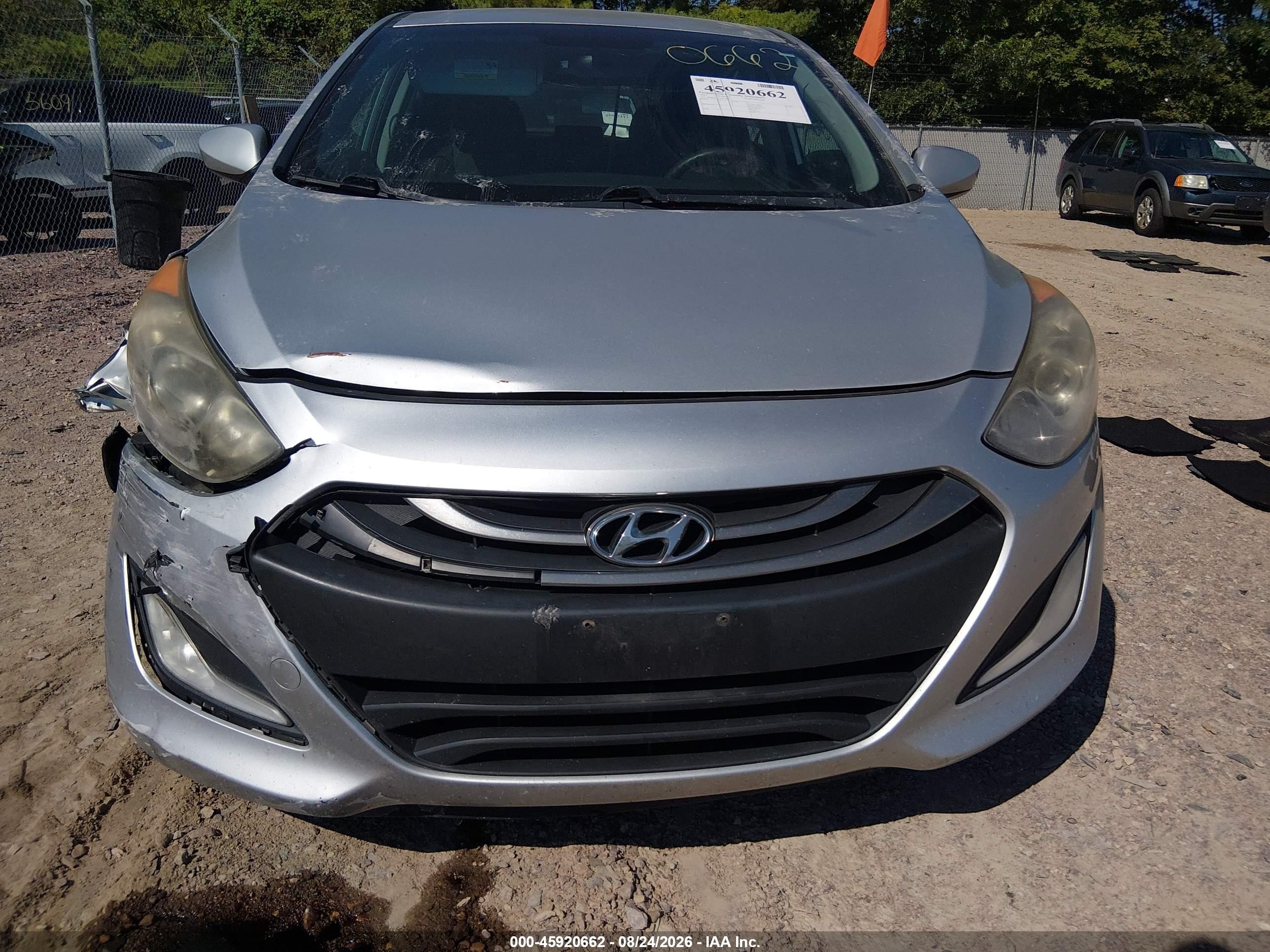 2013 Hyundai Elantra Gt   Серебряный vin: KMHD35LE1DU106867