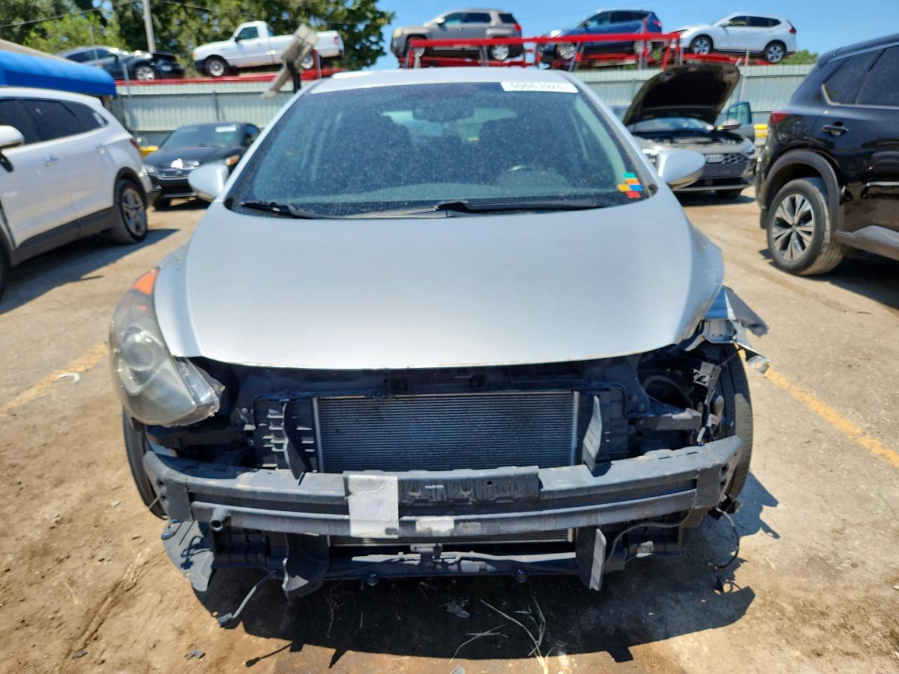 2013 Hyundai Elantra Gt Base Silver vin: KMHD35LE1DU114757