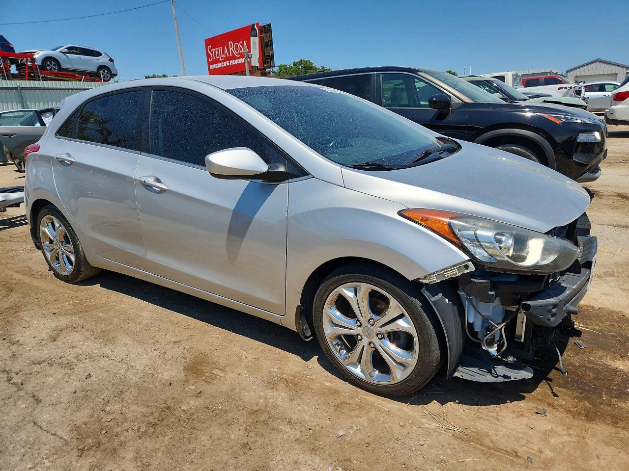 2013 Hyundai Elantra Gt Base Silver vin: KMHD35LE1DU114757