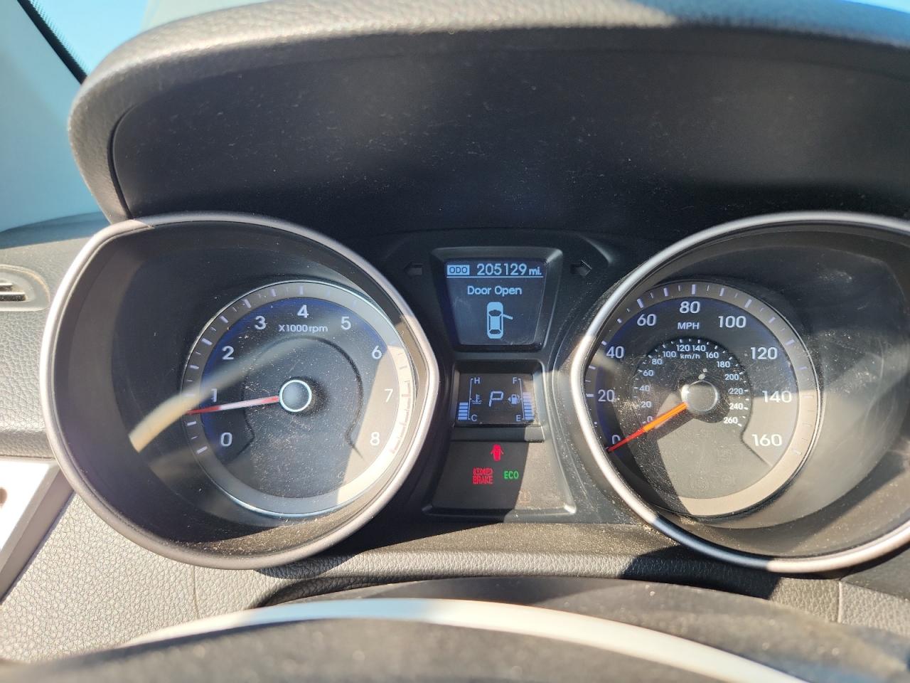 2013 Hyundai Elantra Gt Base Серебряный vin: KMHD35LE1DU126486