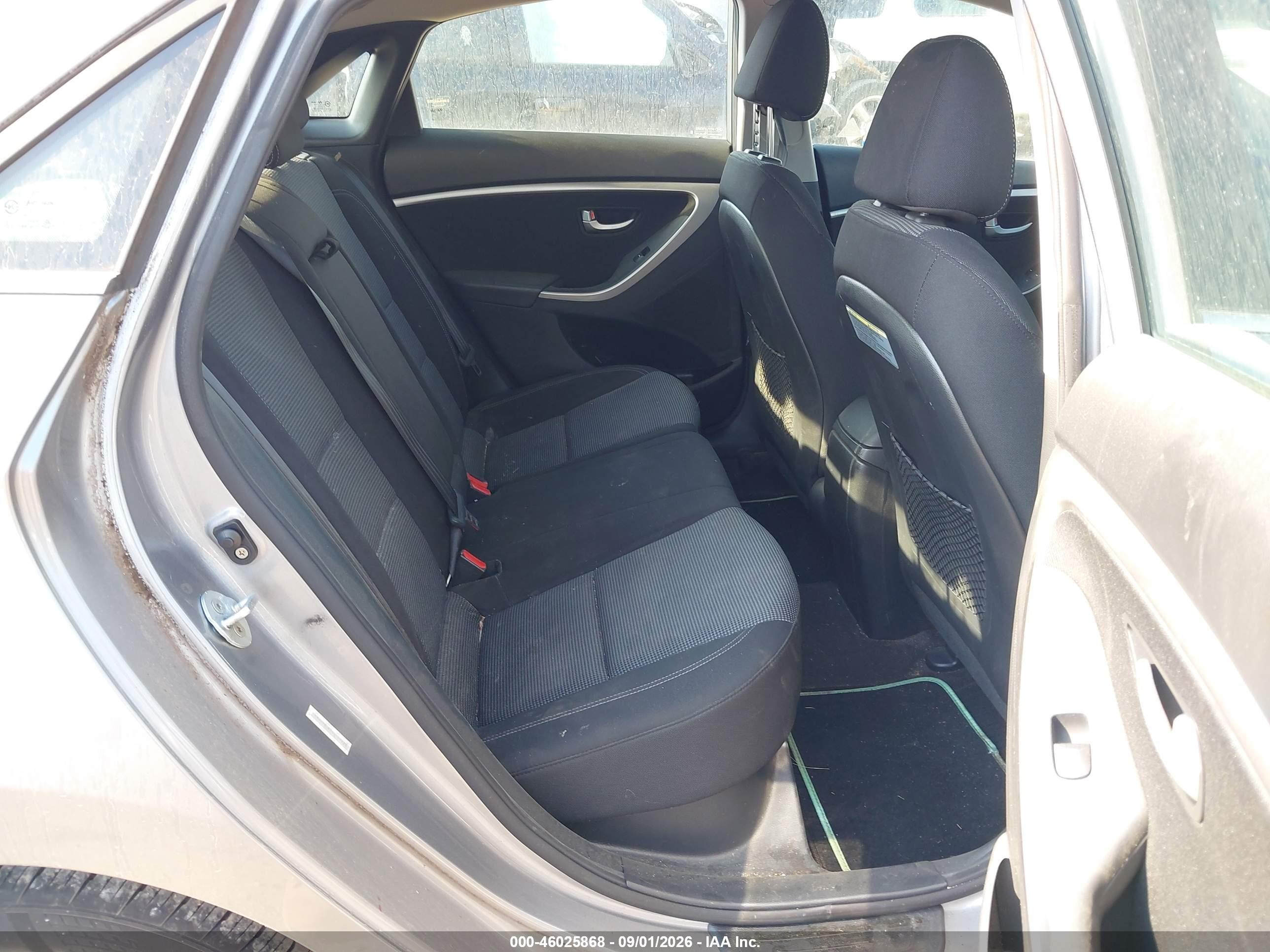 2013 Hyundai Elantra Gt   Серый vin: KMHD35LE1DU129923