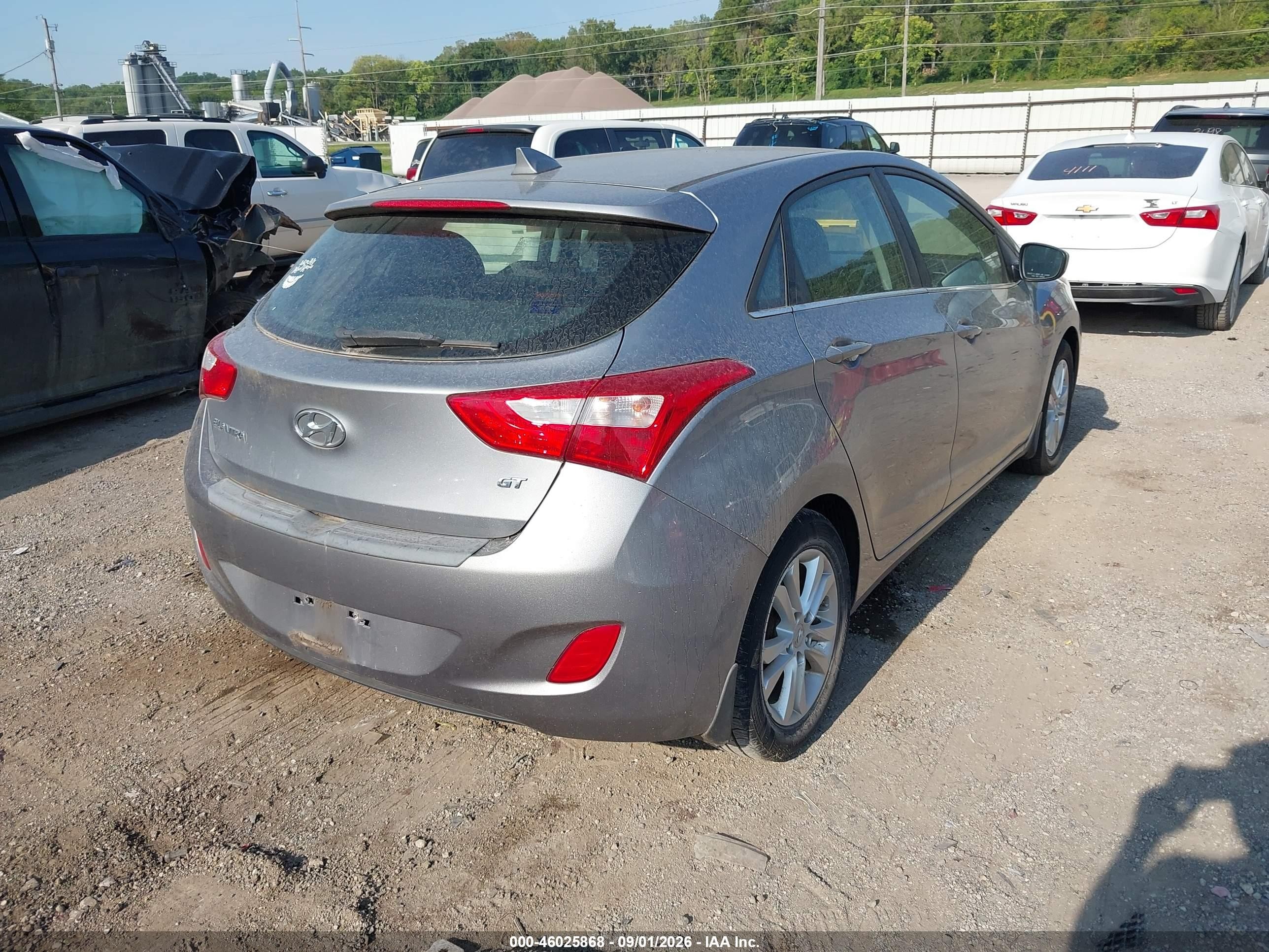 2013 Hyundai Elantra Gt   Серый vin: KMHD35LE1DU129923