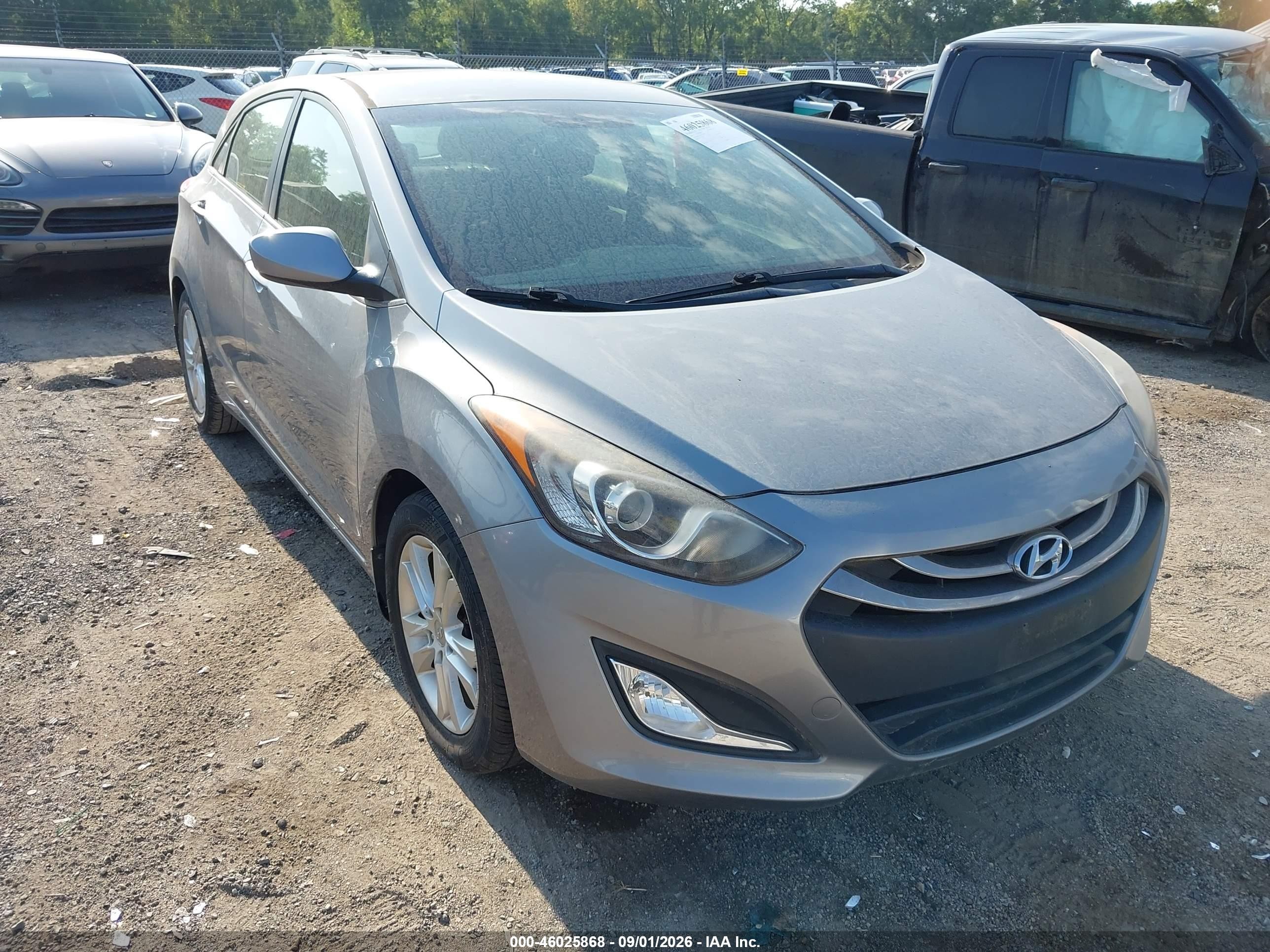 2013 Hyundai Elantra Gt   Серый vin: KMHD35LE1DU129923