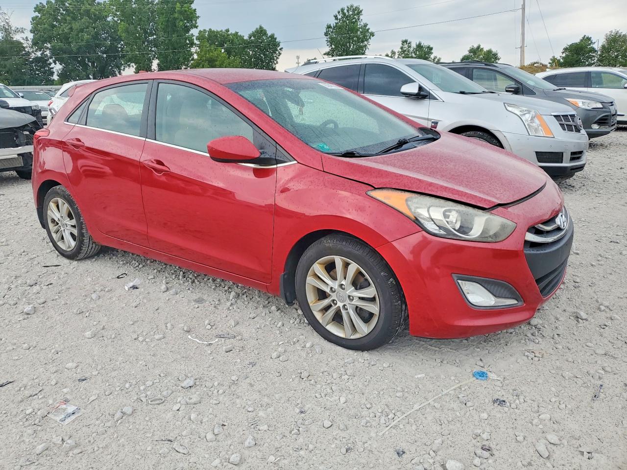 2013 Hyundai Elantra Gt Base Red vin: KMHD35LE1DU136340