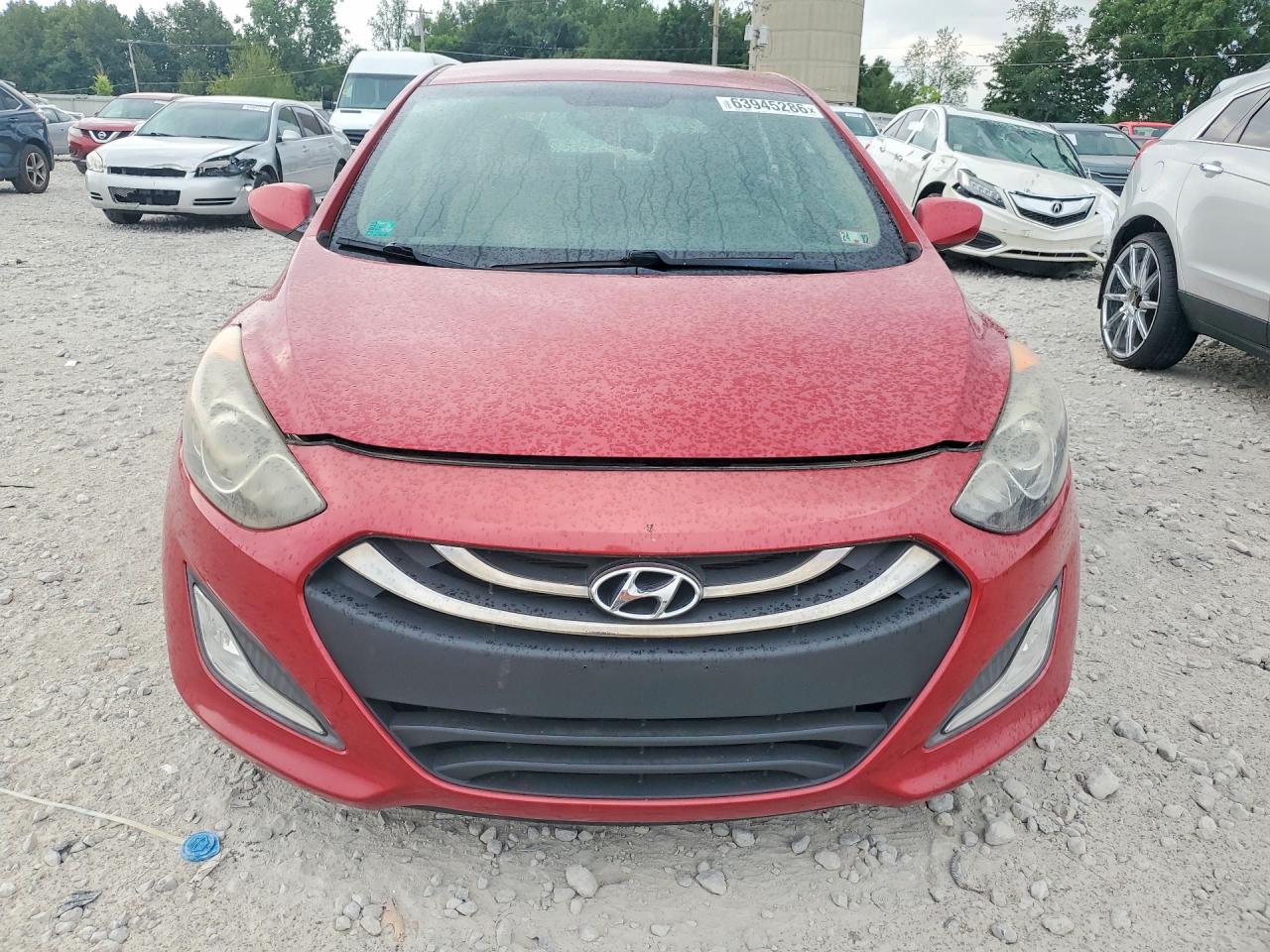 2013 Hyundai Elantra Gt Base Red vin: KMHD35LE1DU136340