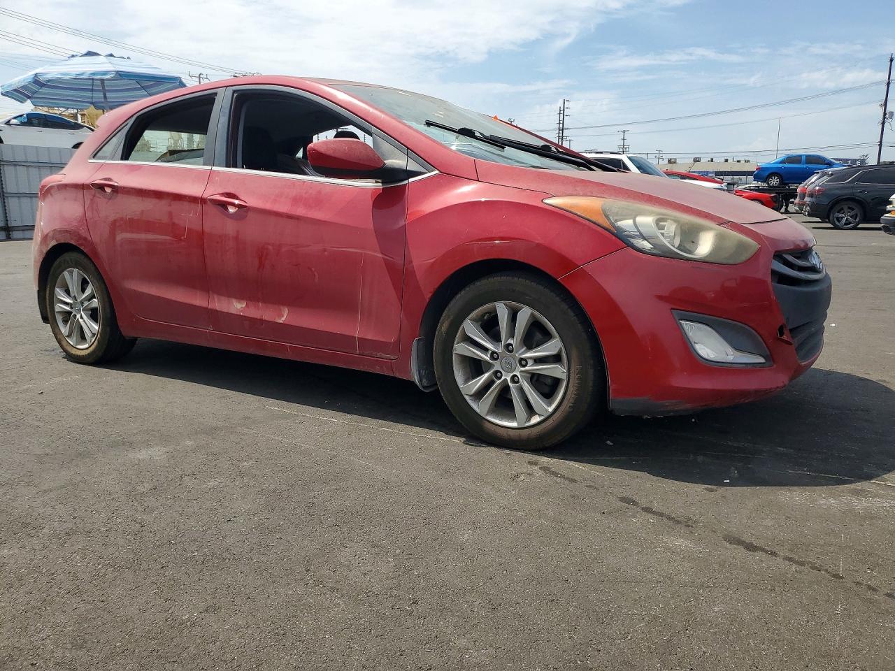 2013 Hyundai Elantra Gt Base Red vin: KMHD35LE1DU142025