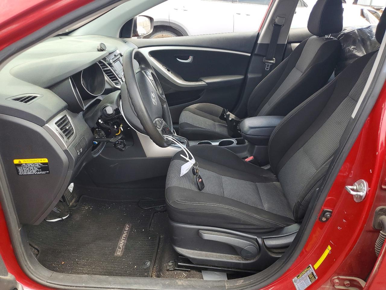 2013 Hyundai Elantra Gt Base Red vin: KMHD35LE1DU142025