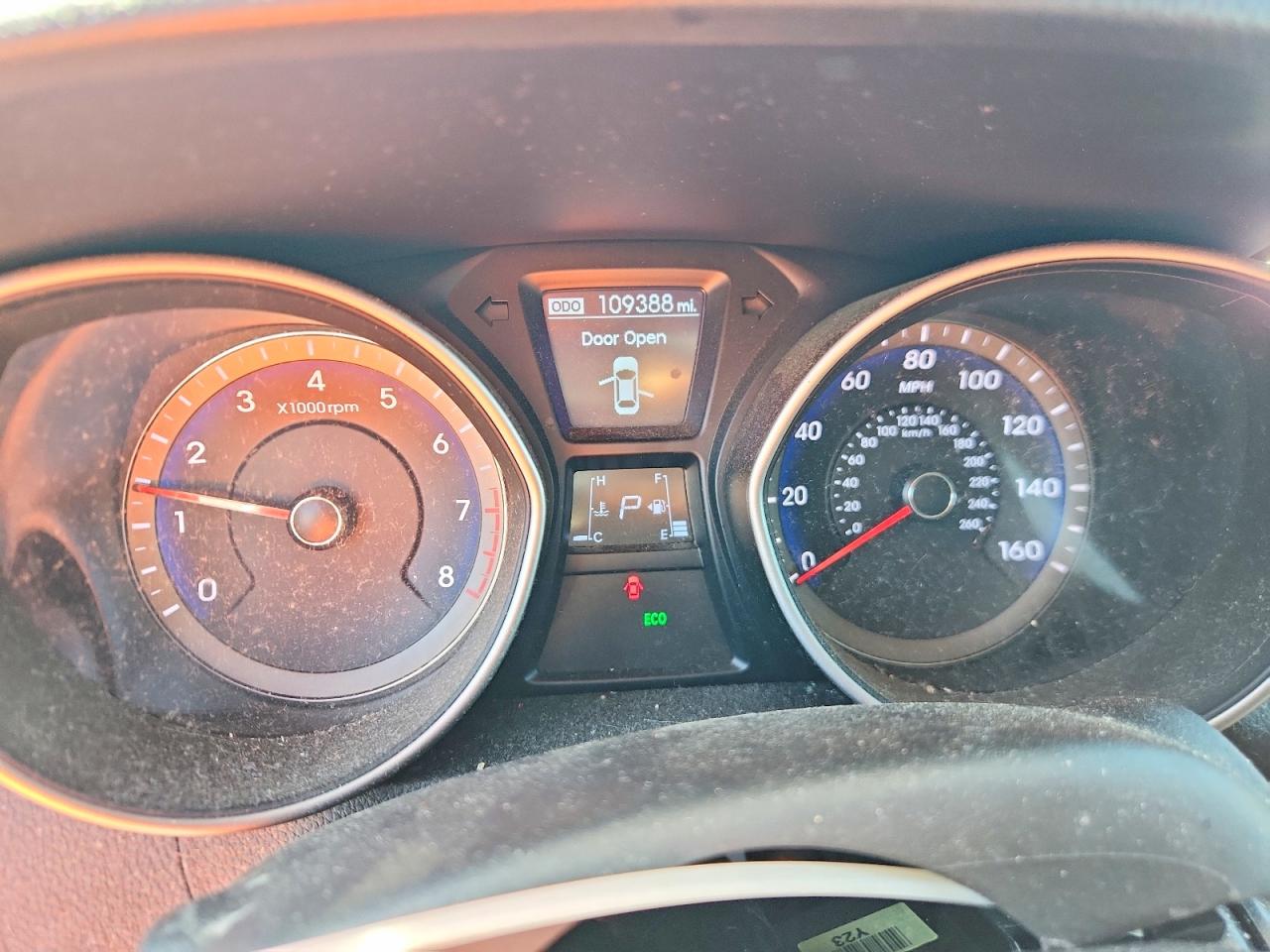 2013 Hyundai Elantra Gt Base Silver vin: KMHD35LE1DU147256
