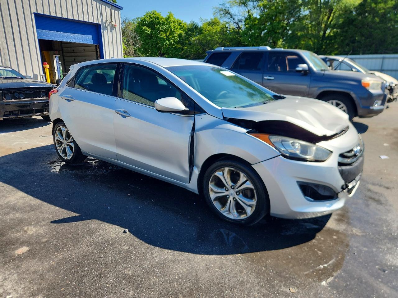 2013 Hyundai Elantra Gt Base Silver vin: KMHD35LE1DU147256