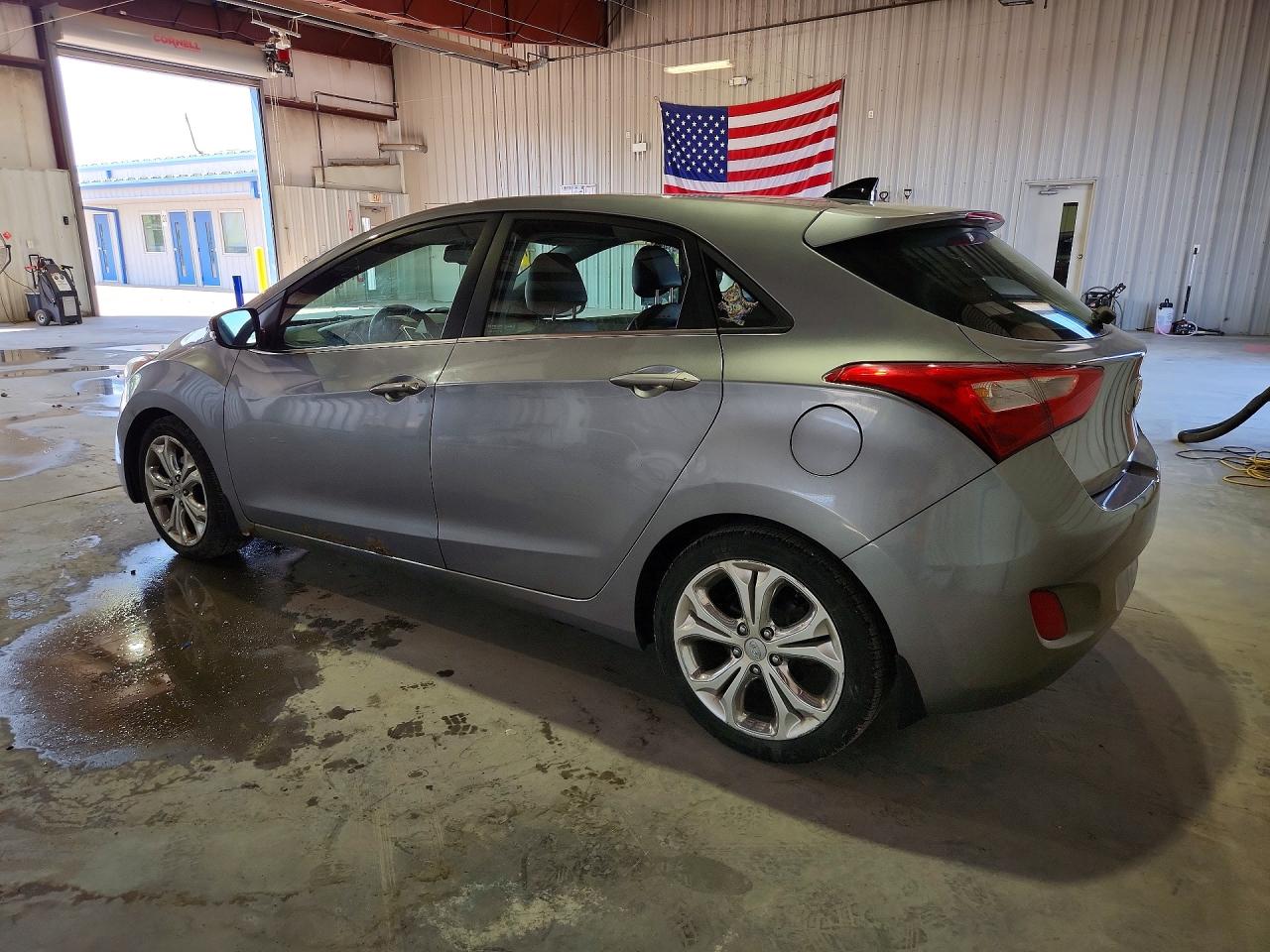 2013 Hyundai Elantra Gt Base Gray vin: KMHD35LE2DU020922