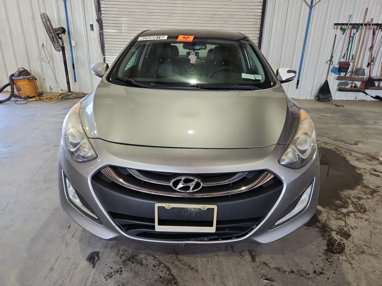 2013 Hyundai Elantra Gt Base Gray vin: KMHD35LE2DU020922 Damage: Left Head Lamp, Faded, Repair Required