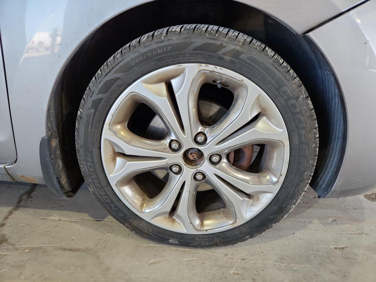 2013 Hyundai Elantra Gt Base Gray vin: KMHD35LE2DU020922 Damage: Right Front Wheel, Curb Rash, 5 To 6 Inches