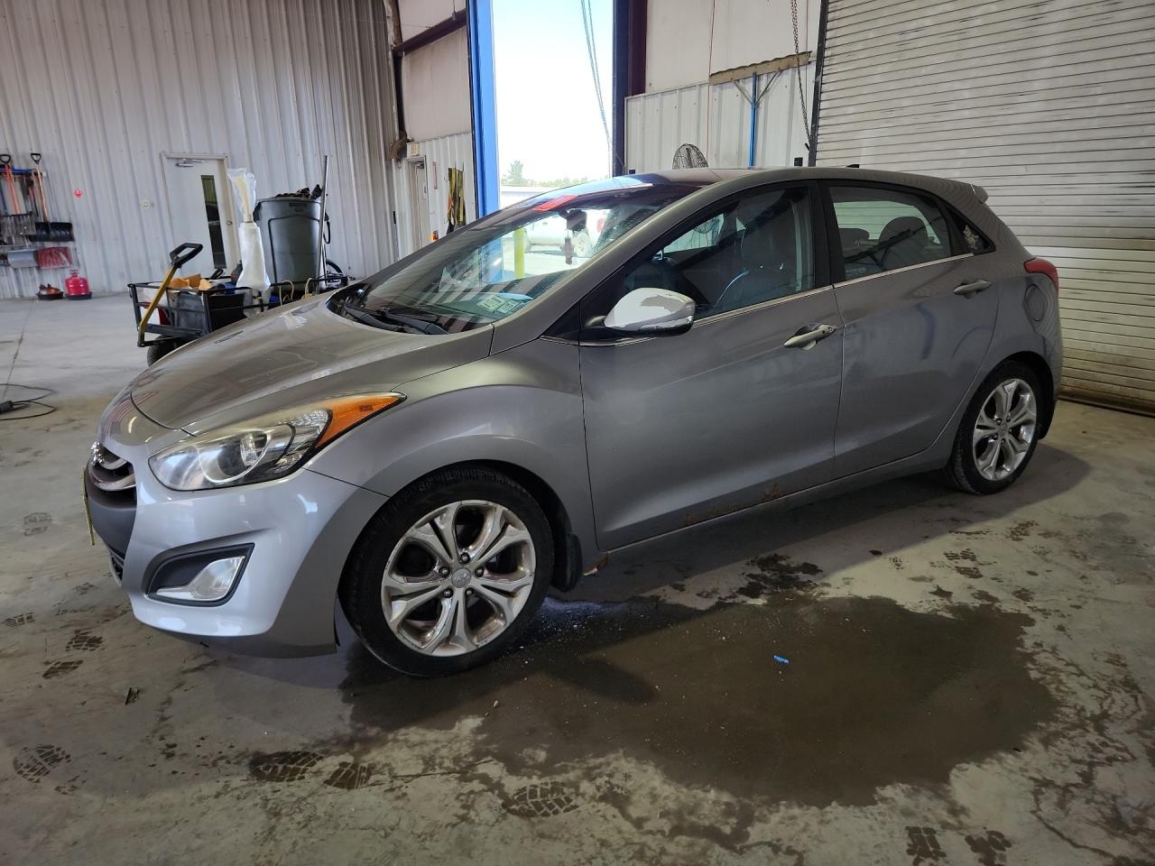 2013 Hyundai Elantra Gt Base Gray vin: KMHD35LE2DU020922 Damage: Left Front Door, Rust, > 12 Inches