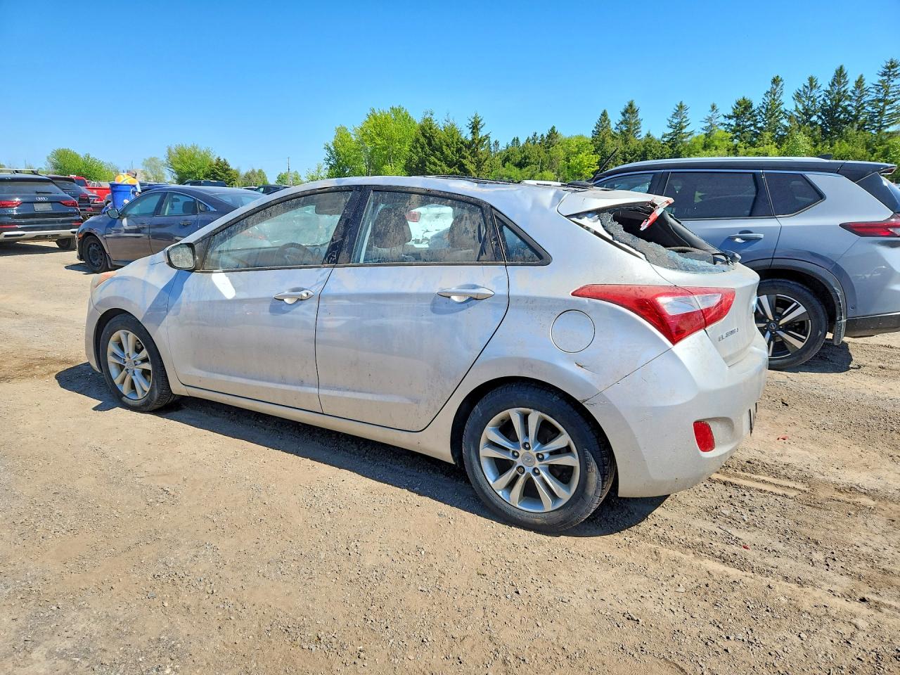 2013 Hyundai Elantra Gt Base Серебряный vin: KMHD35LE2DU026803