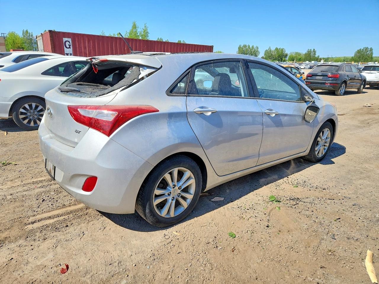 2013 Hyundai Elantra Gt Base Серебряный vin: KMHD35LE2DU026803