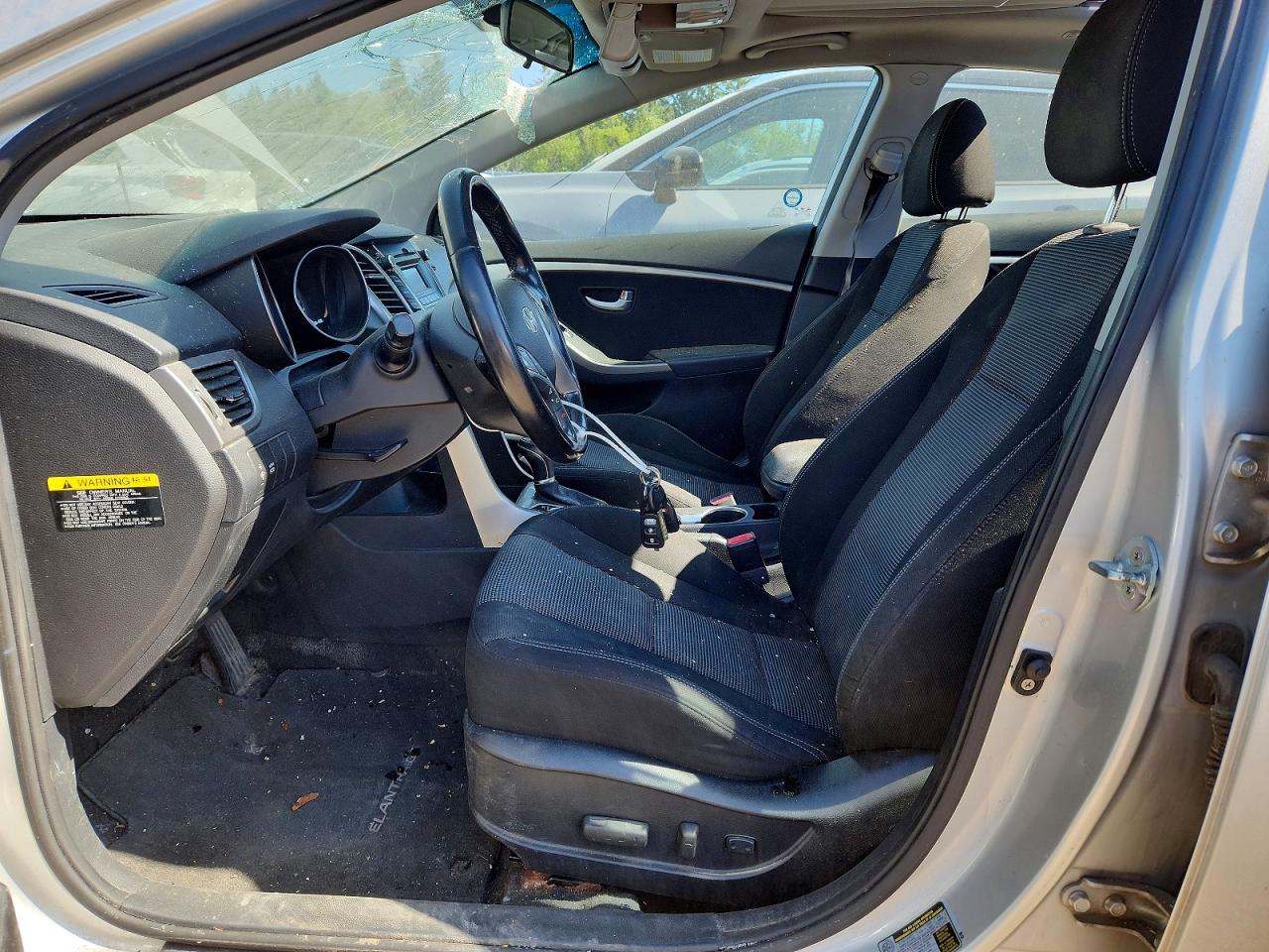 2013 Hyundai Elantra Gt Base Серебряный vin: KMHD35LE2DU026803
