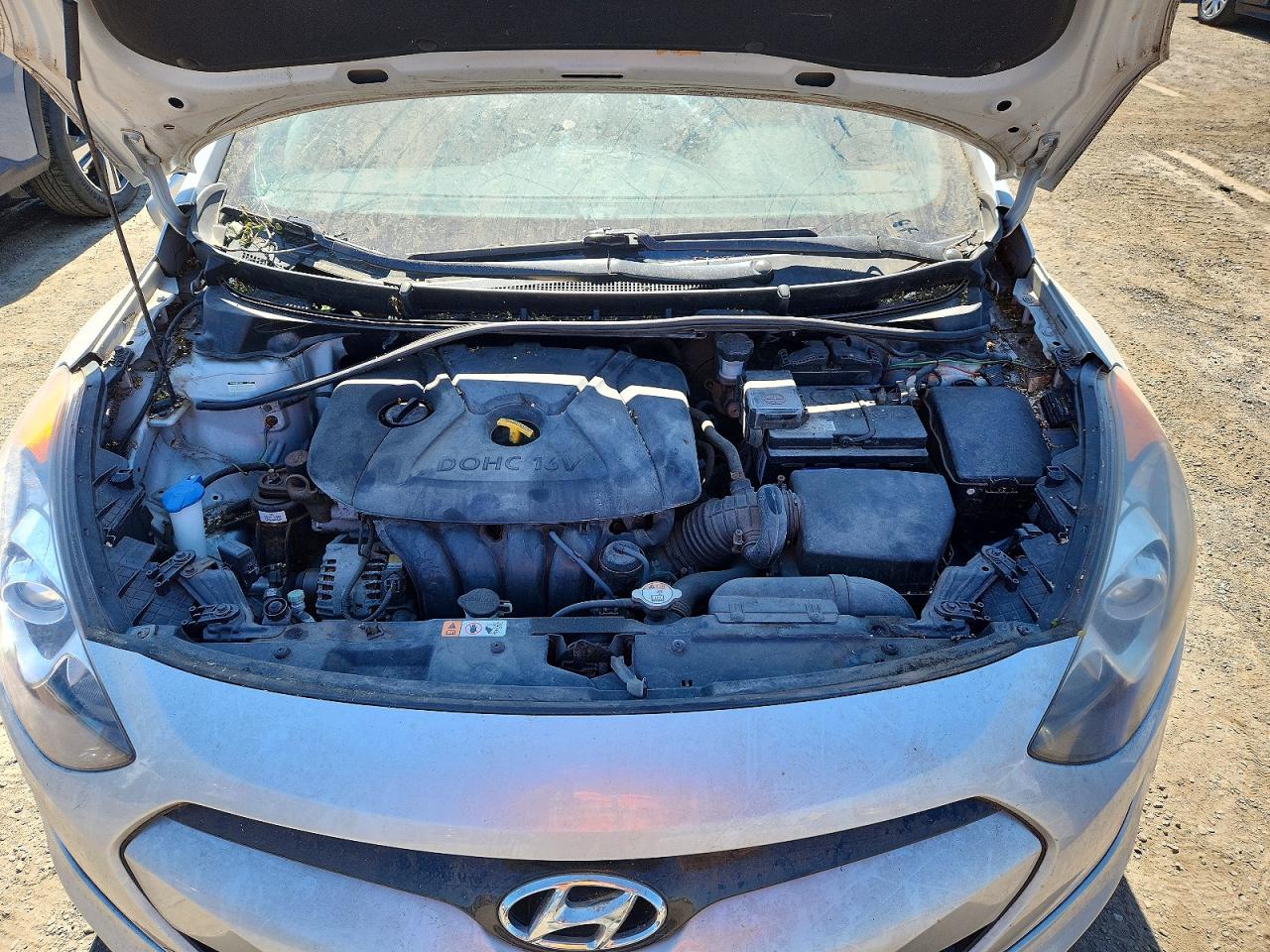 2013 Hyundai Elantra Gt Base Серебряный vin: KMHD35LE2DU026803