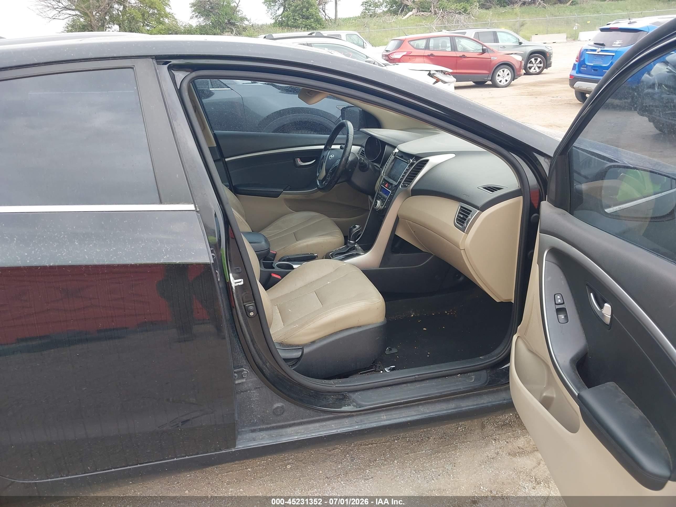 2013 Hyundai Elantra Gt   Black vin: KMHD35LE2DU060207