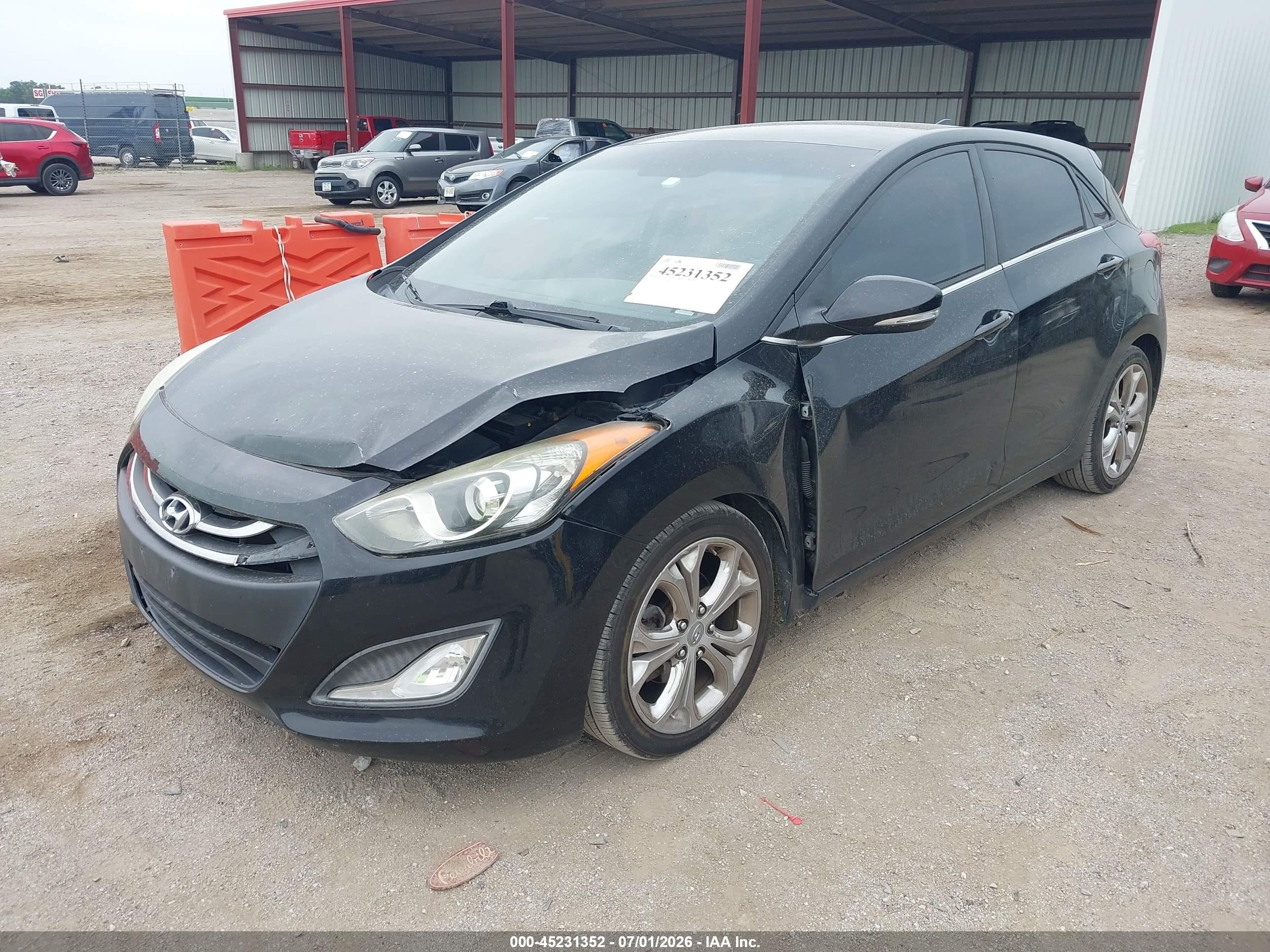 2013 Hyundai Elantra Gt   Black vin: KMHD35LE2DU060207