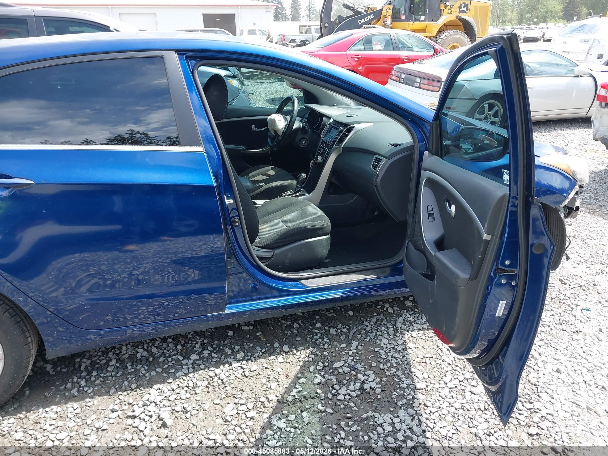 2013 Hyundai Elantra Gt   Blue vin: KMHD35LE2DU080716