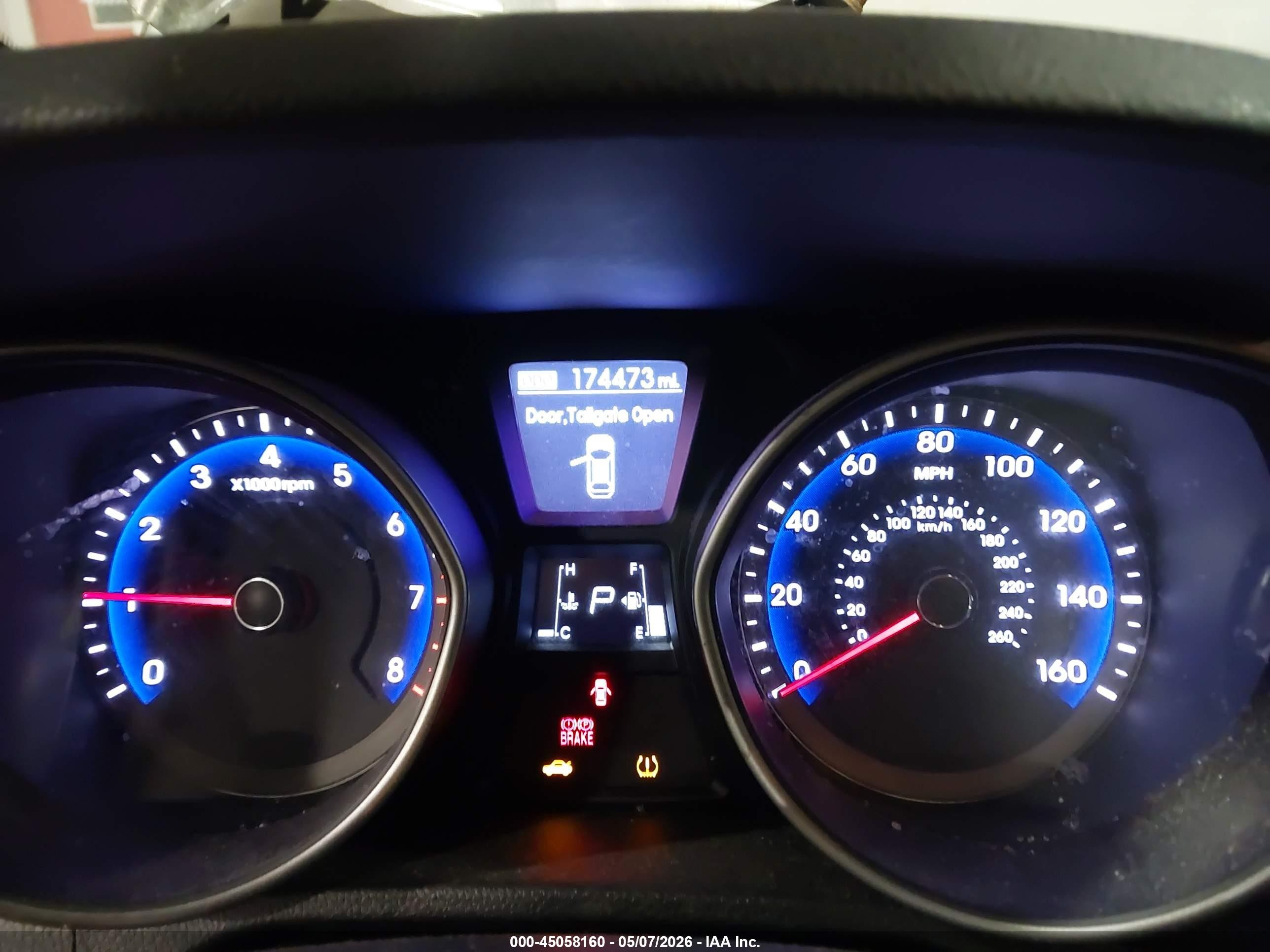 2013 Hyundai Elantra Gt   Red vin: KMHD35LE2DU083048
