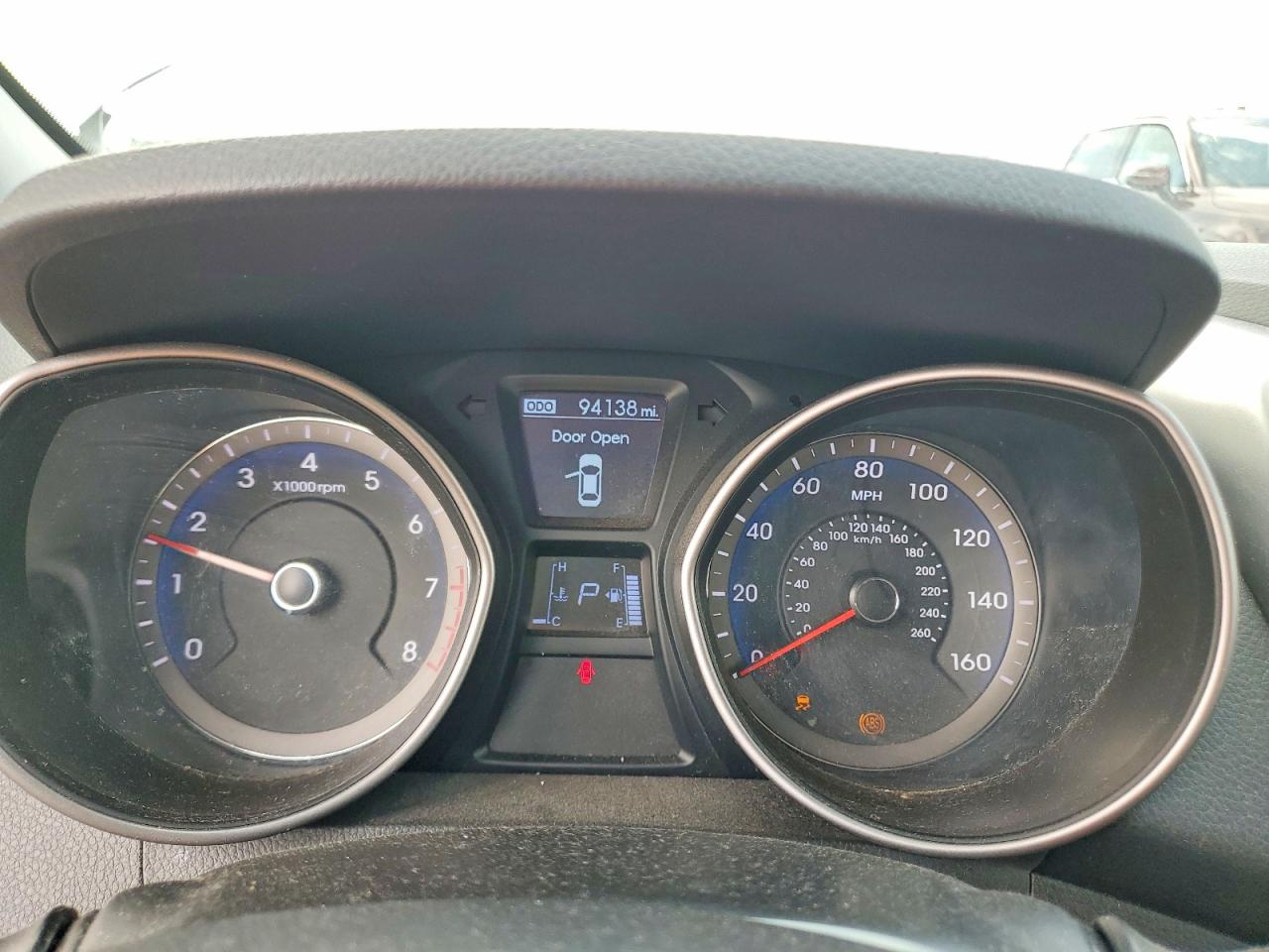 2013 Hyundai Elantra Gt Base Silver vin: KMHD35LE2DU096849
