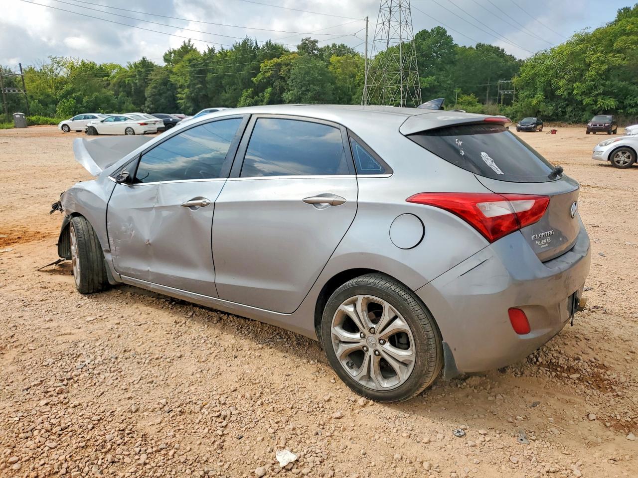 2013 Hyundai Elantra Gt Base Silver vin: KMHD35LE2DU099251