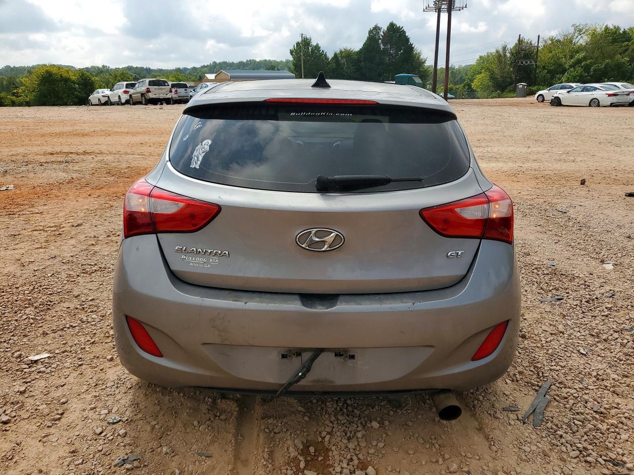 2013 Hyundai Elantra Gt Base Silver vin: KMHD35LE2DU099251