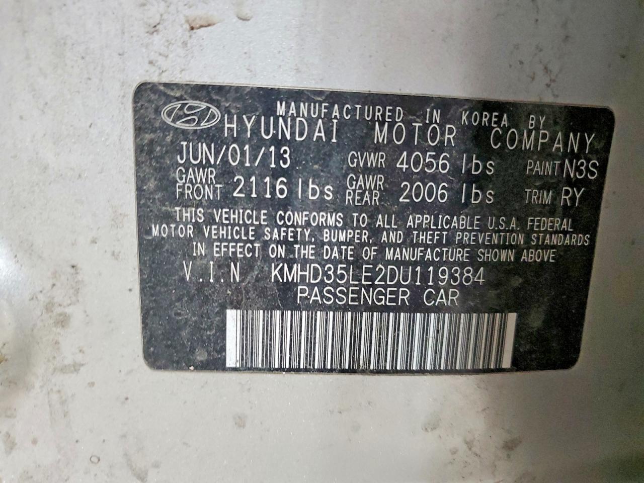 2013 Hyundai Elantra Gt Base Silver vin: KMHD35LE2DU119384