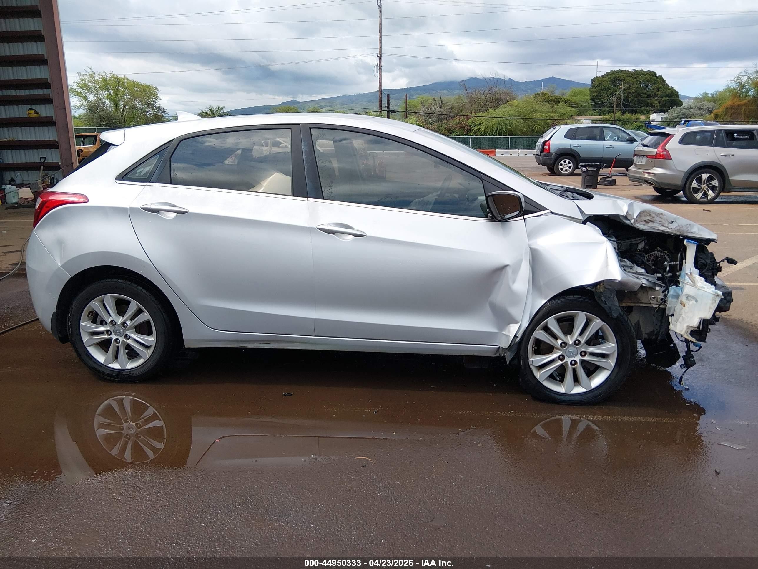 2013 Hyundai Elantra Gt   Silver vin: KMHD35LE2DU134290