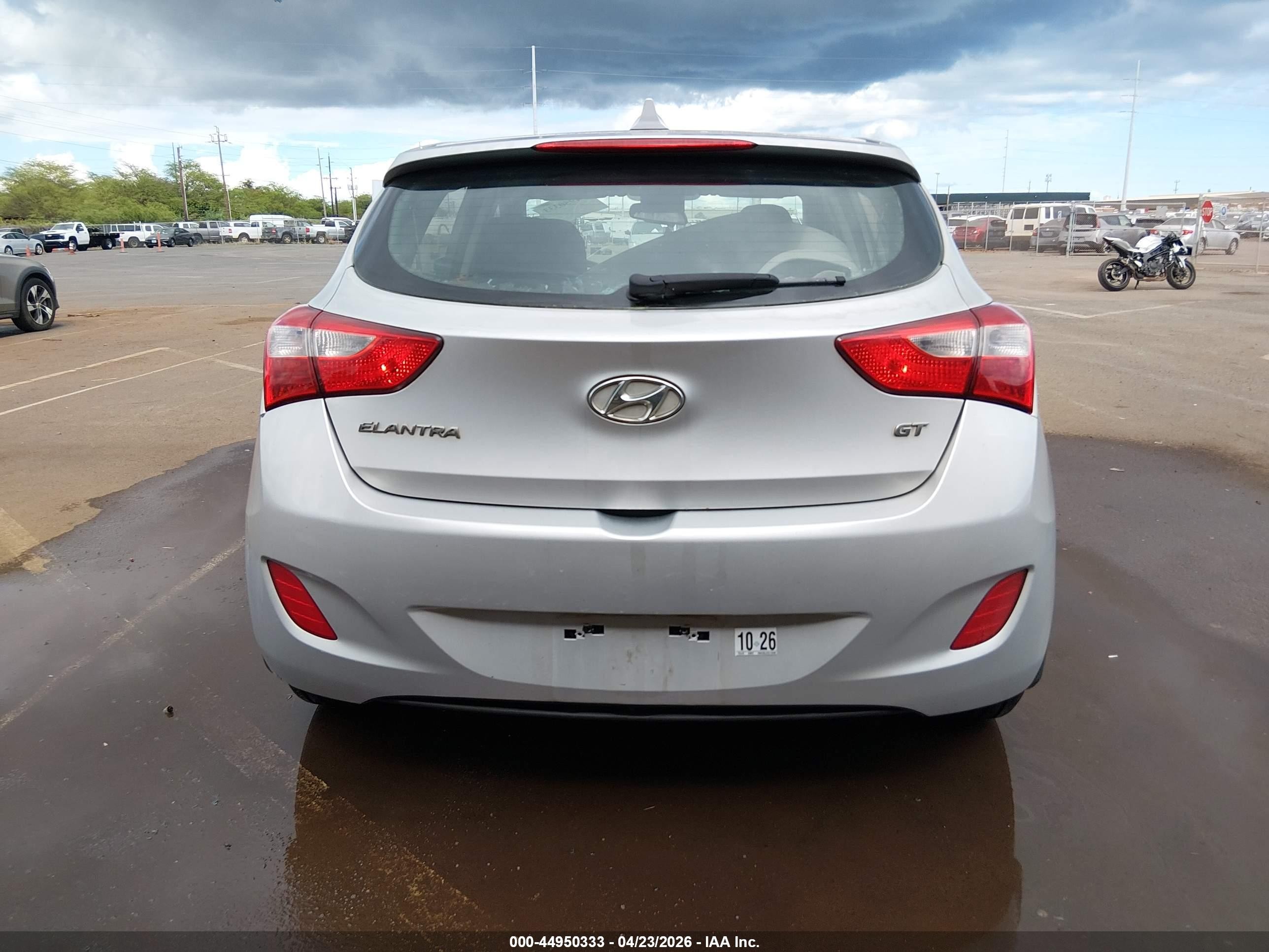 2013 Hyundai Elantra Gt   Silver vin: KMHD35LE2DU134290