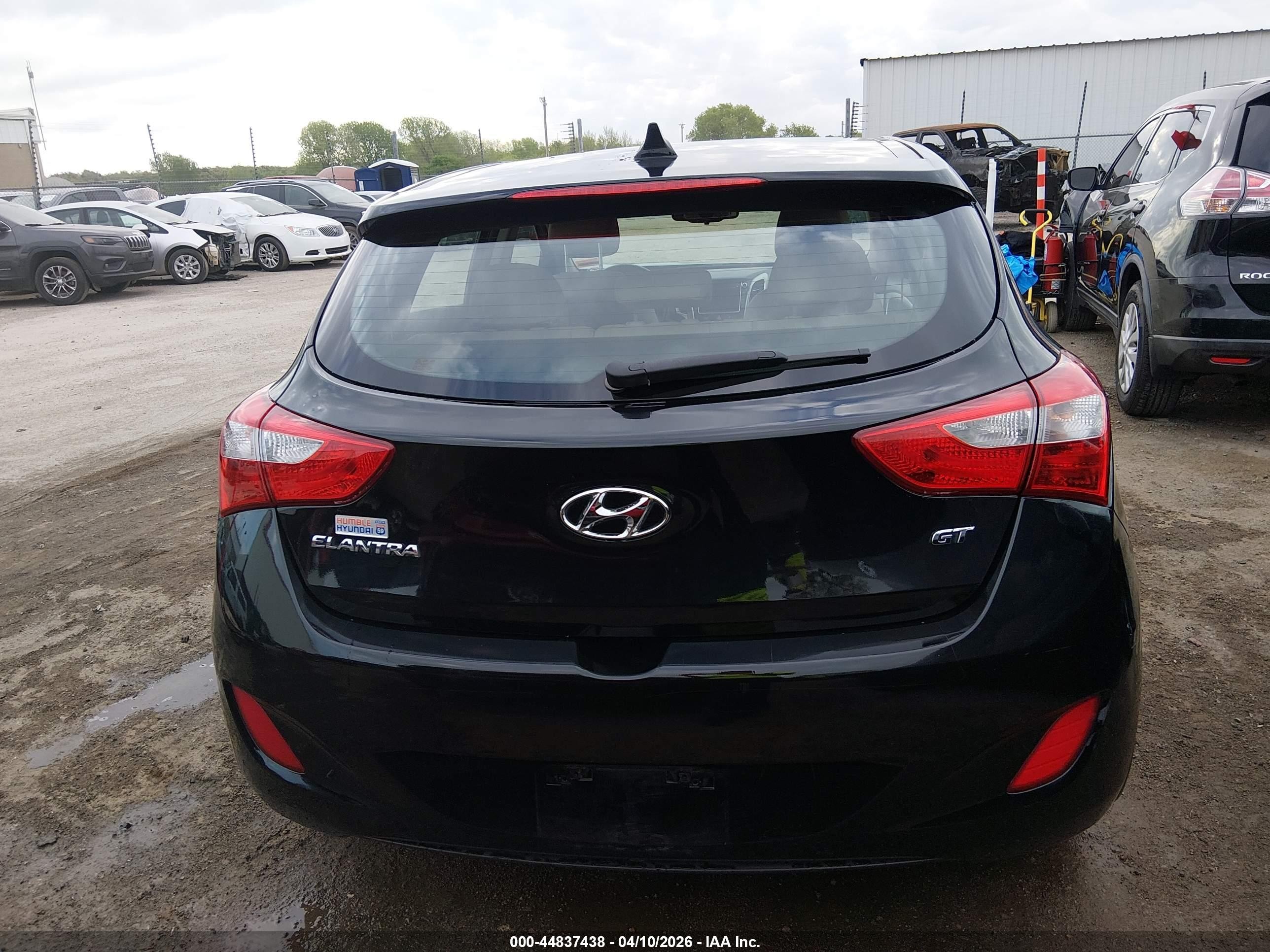 2013 Hyundai Elantra Gt   Black vin: KMHD35LE2DU141451