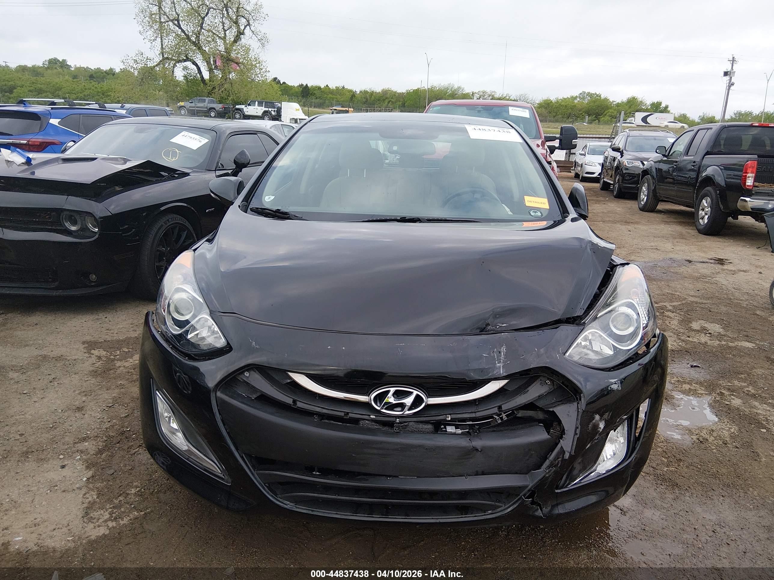 2013 Hyundai Elantra Gt   Black vin: KMHD35LE2DU141451