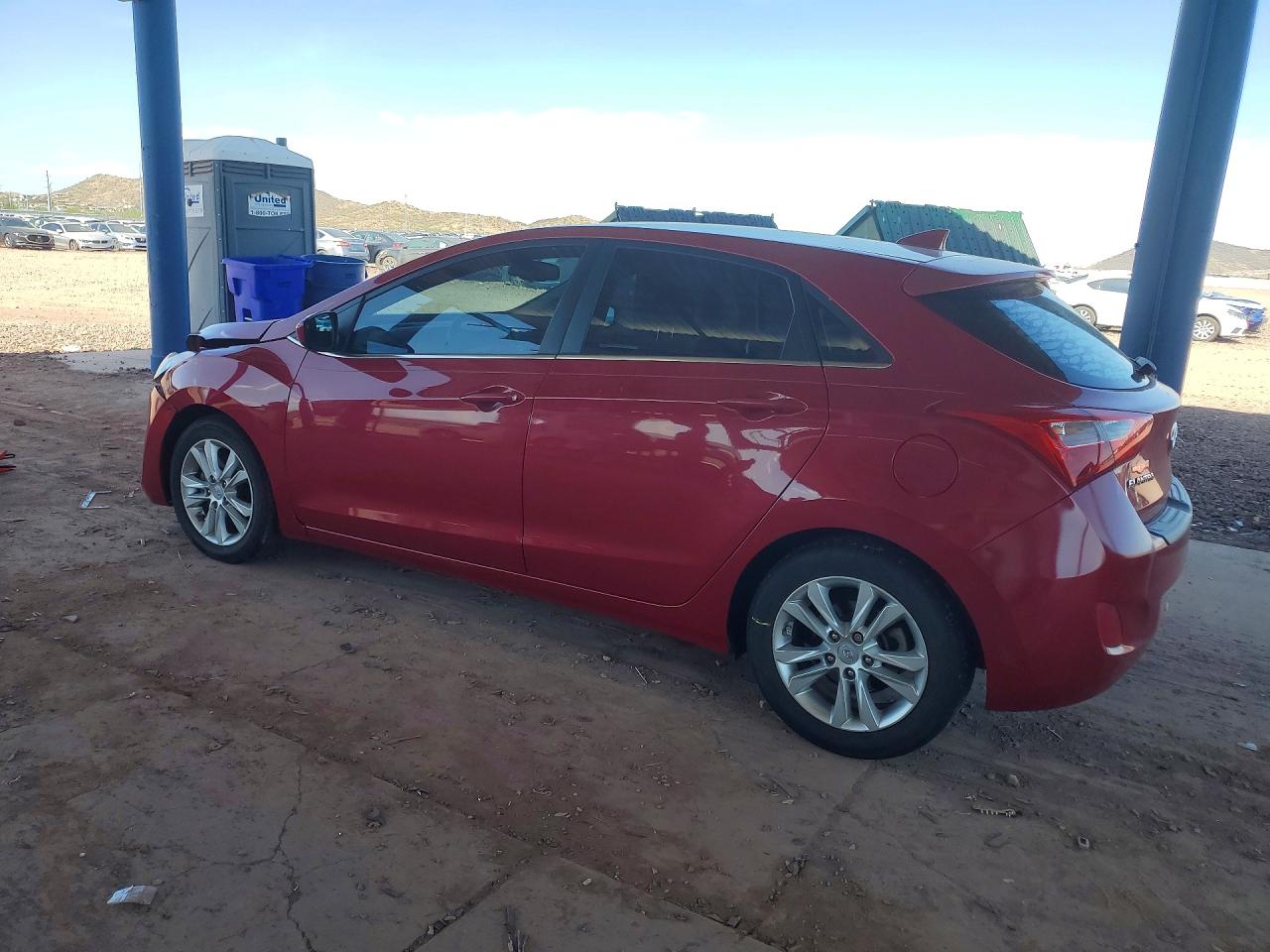 2013 Hyundai Elantra Gt Base Red vin: KMHD35LE2DU149646