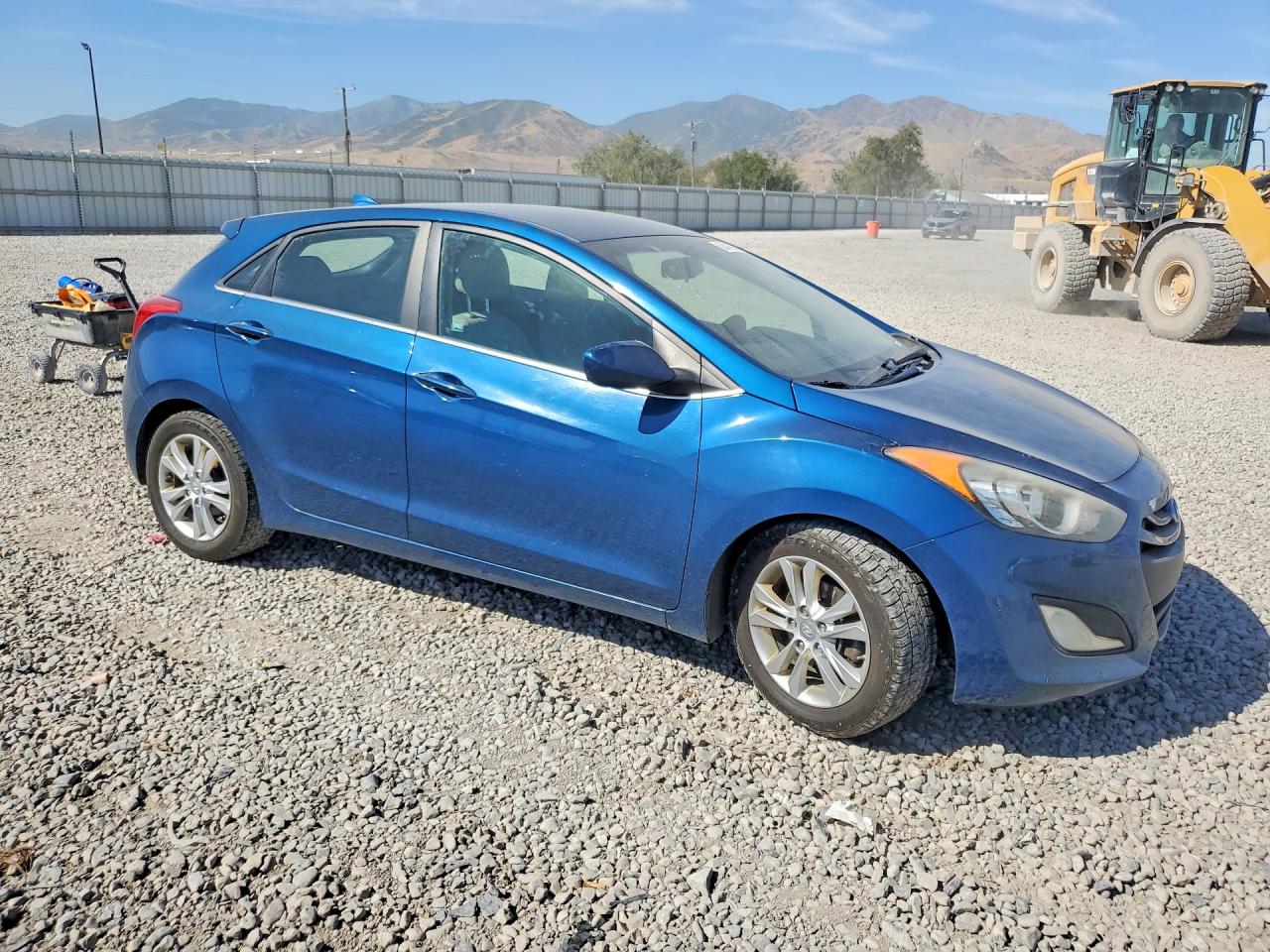2013 Hyundai Elantra Gt Base Blue vin: KMHD35LE2DU150084