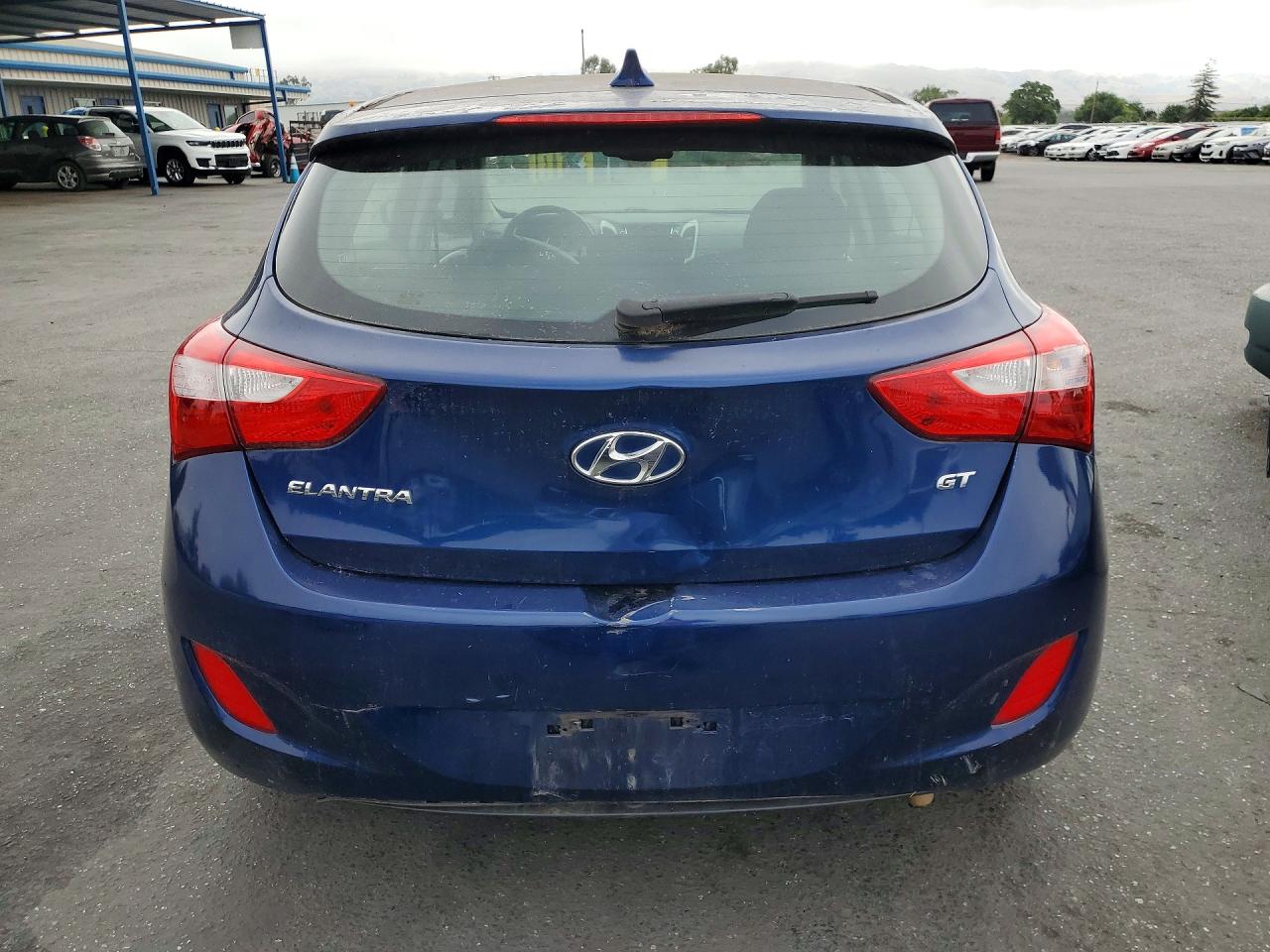2013 Hyundai Elantra Gt Base Blue vin: KMHD35LE3DU025272