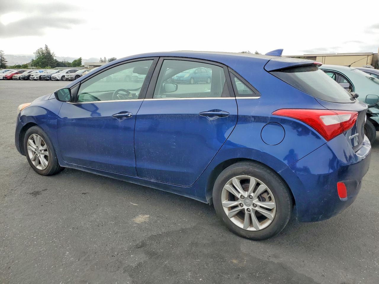 2013 Hyundai Elantra Gt Base Blue vin: KMHD35LE3DU025272