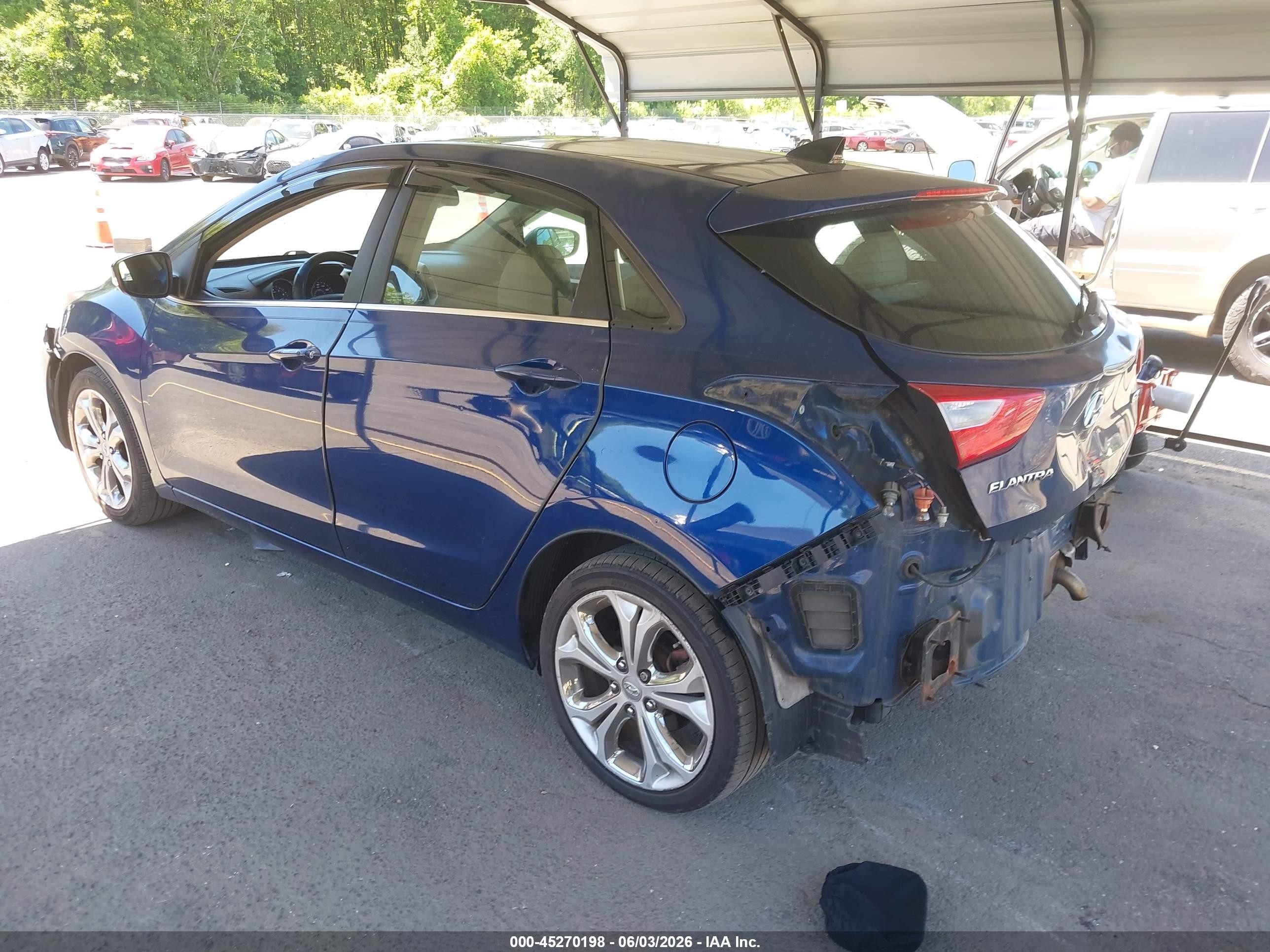 2013 Hyundai Elantra Gt   Blue vin: KMHD35LE3DU056506