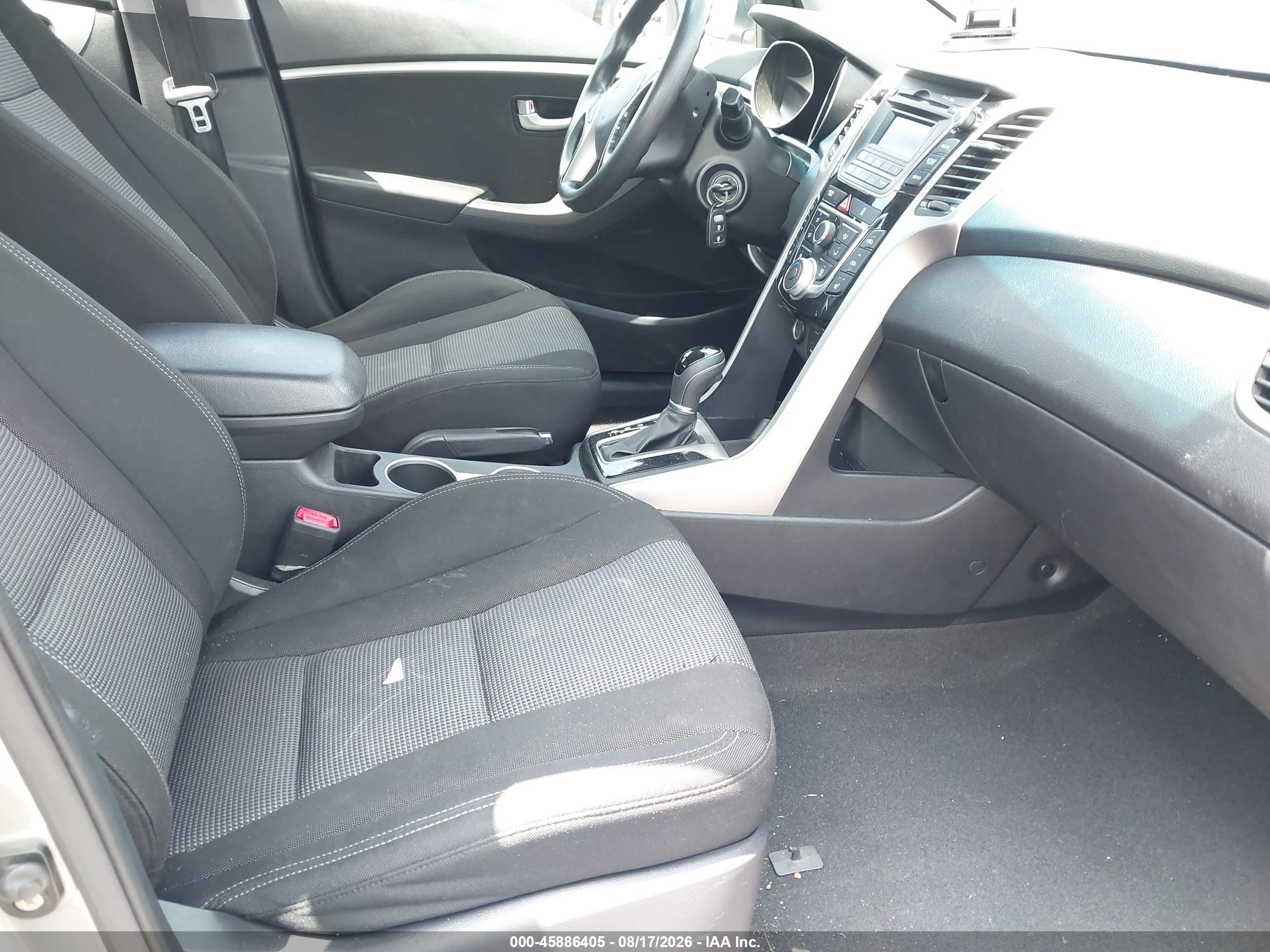 2013 Hyundai Elantra Gt   Gray vin: KMHD35LE3DU071085
